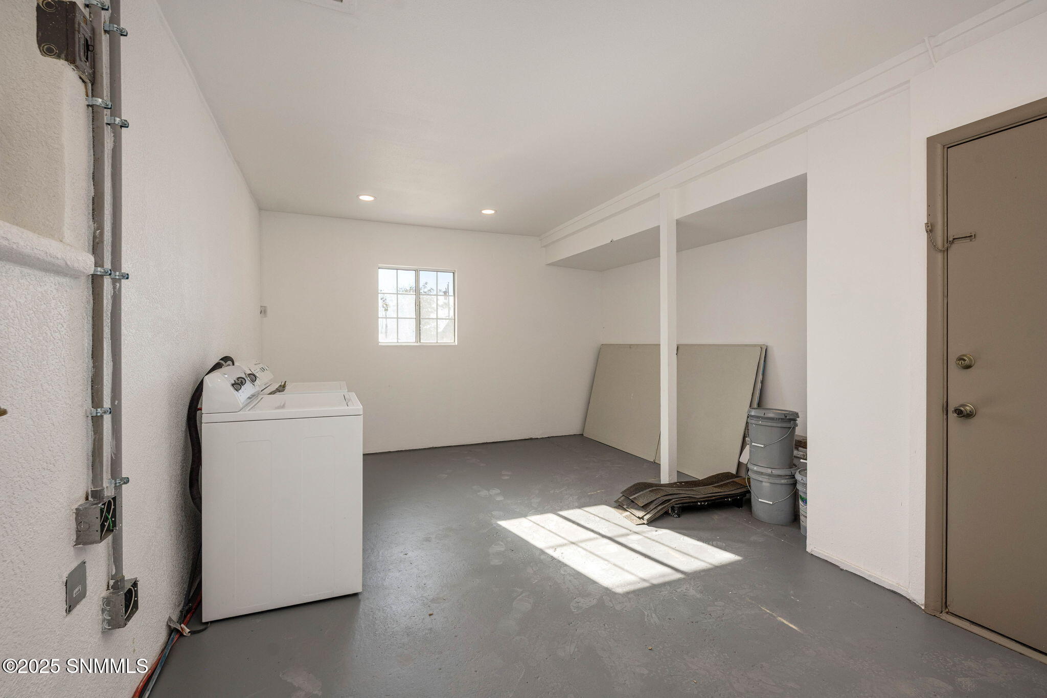 18-web-or-mls-Snappin Homes (Walden1755)