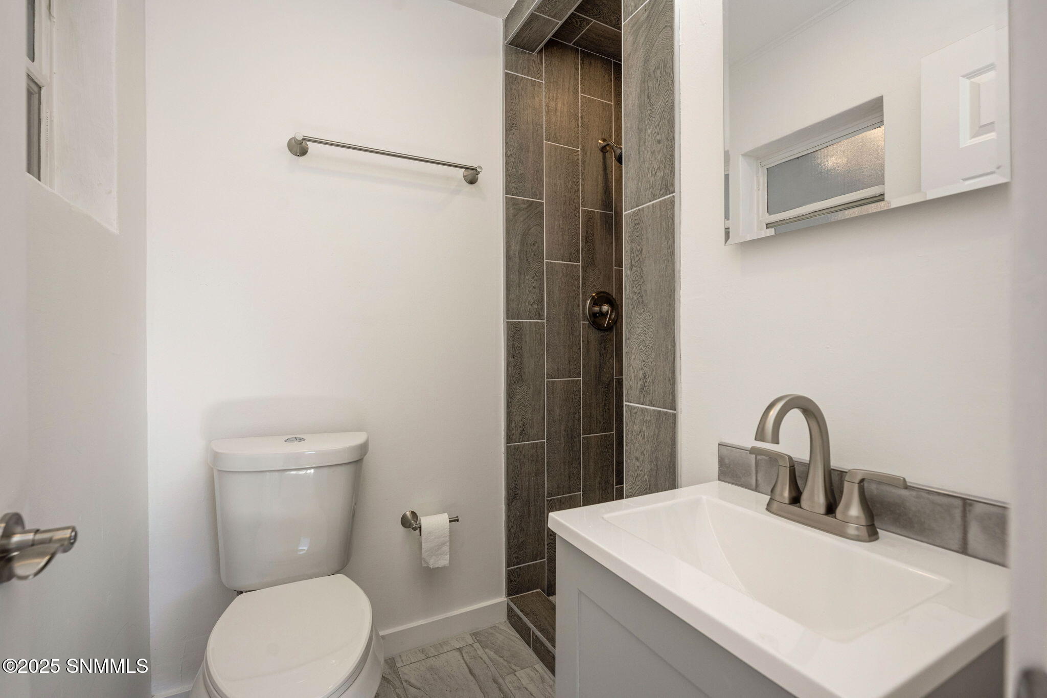 21-web-or-mls-Snappin Homes (Walden1755)