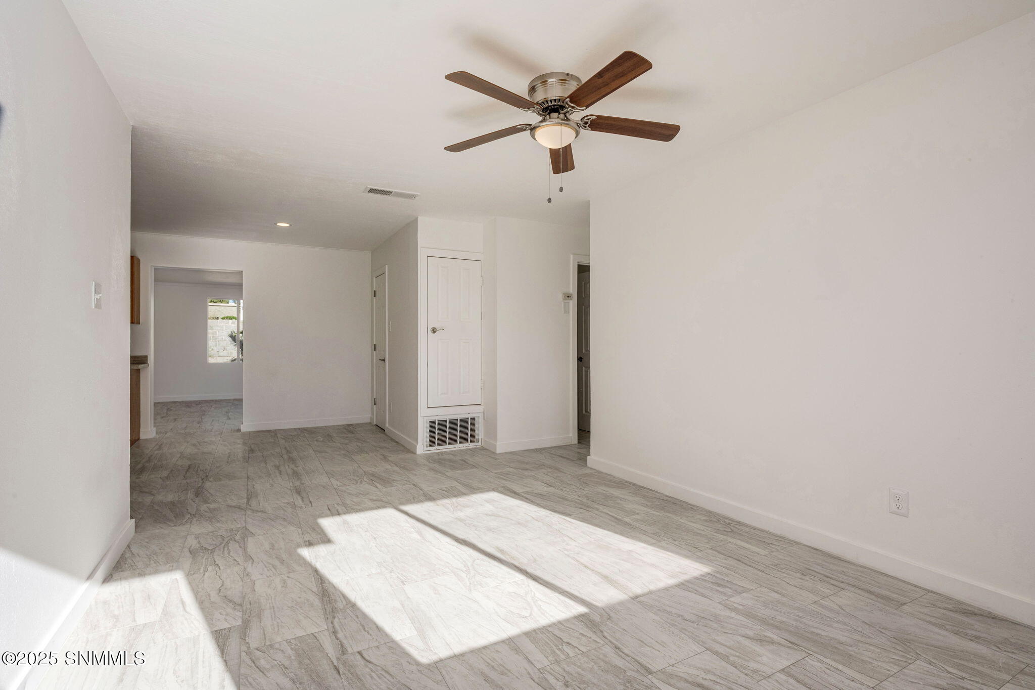 5-web-or-mls-Snappin Homes (Walden1755)-