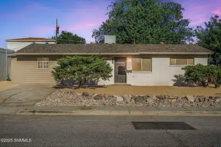 1755 Walden Drive, Las Cruces, New Mexico 88001, 3 Bedrooms Bedrooms, ,2 BathroomsBathrooms,Residential,For Sale,Walden,2503322