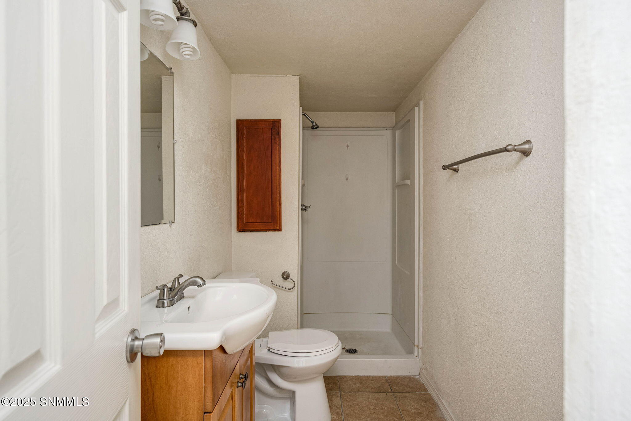 14-web-or-mls-Snappin Homes (Thomas1424)