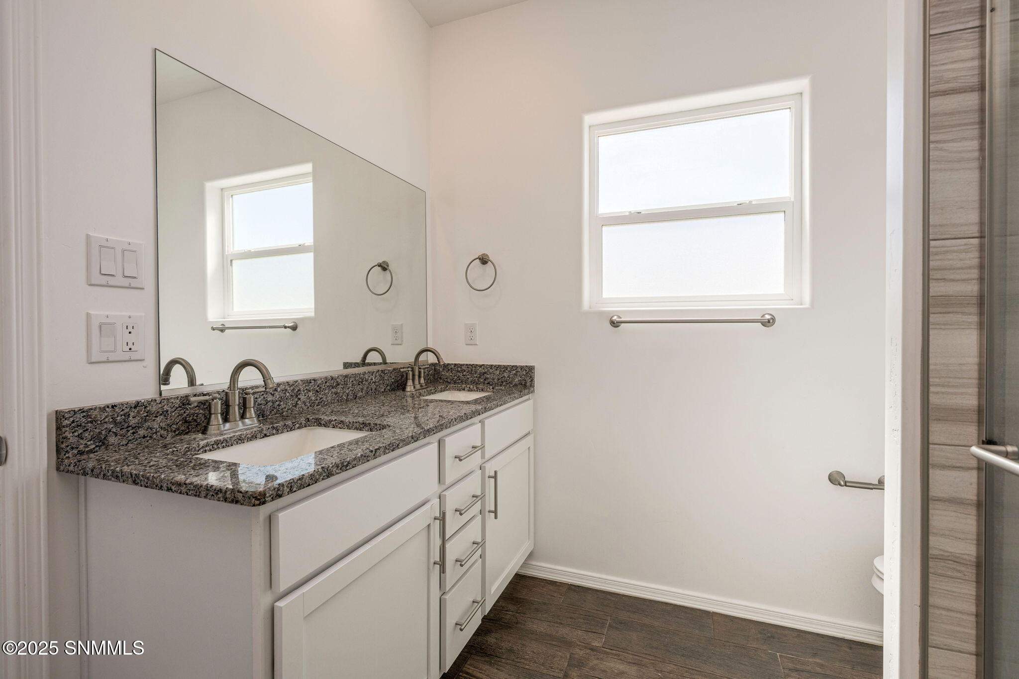 large-019a11b4-bcc3-721a-a144-705747c90e