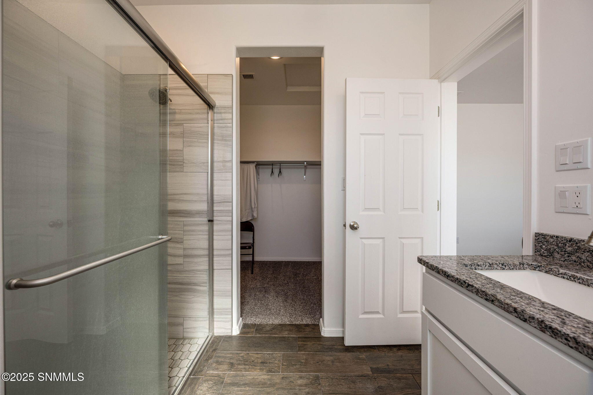 large-019a11b4-bd08-71f4-9124-4659f088d6