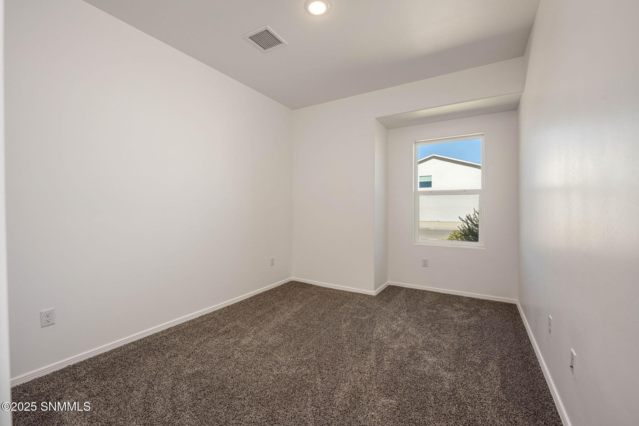 large-019a11b4-bec0-717d-8ad9-b54574dd8a