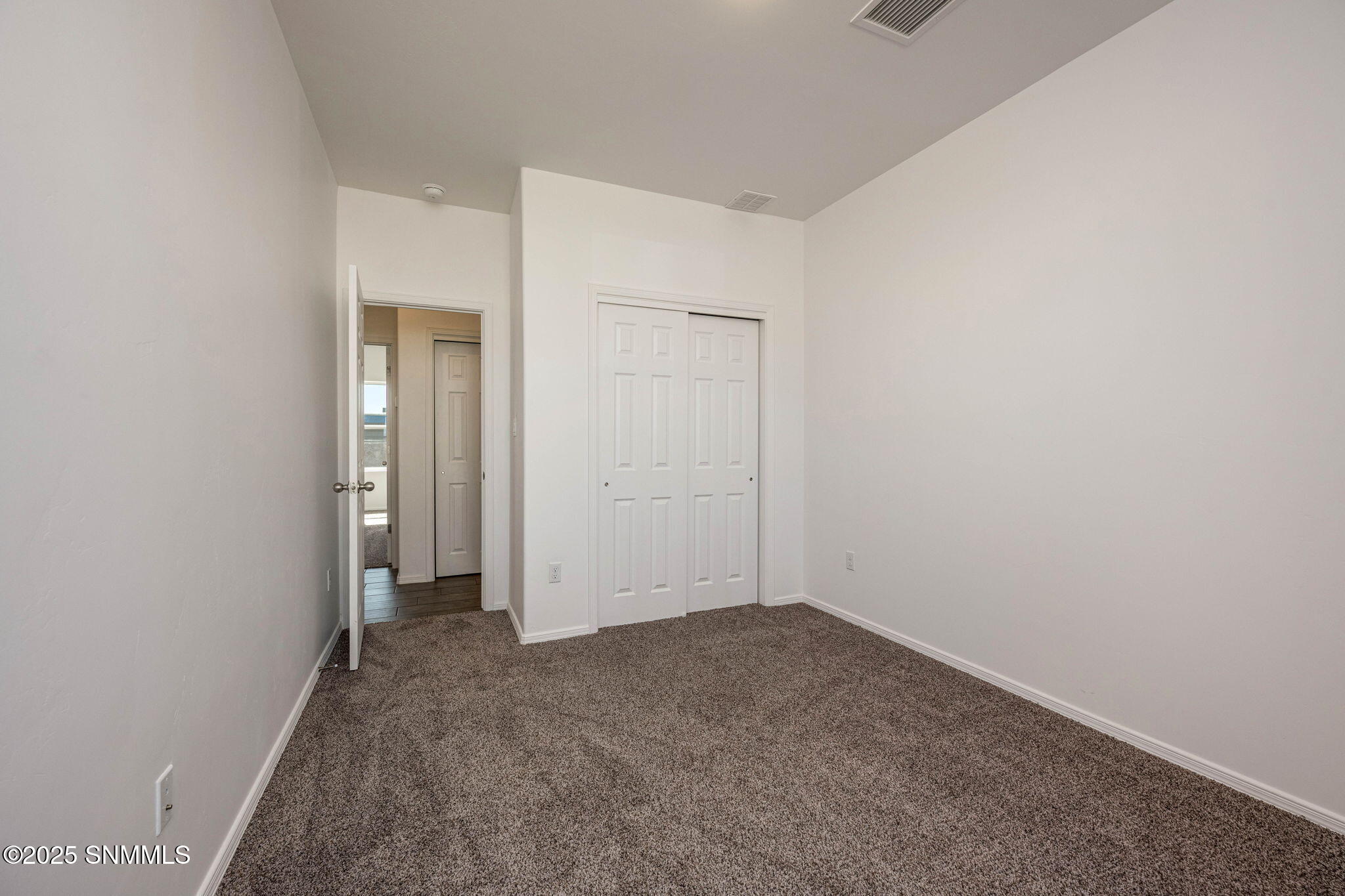 large-019a11b4-bf09-702c-8572-d2661d5b67