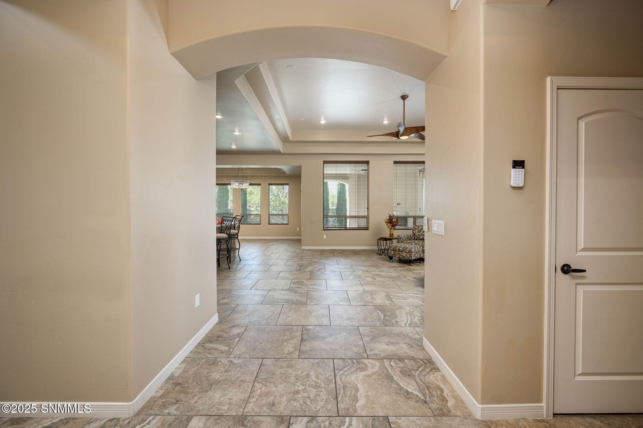 13-web-or-mls-Snappin Homes (Miramar4481