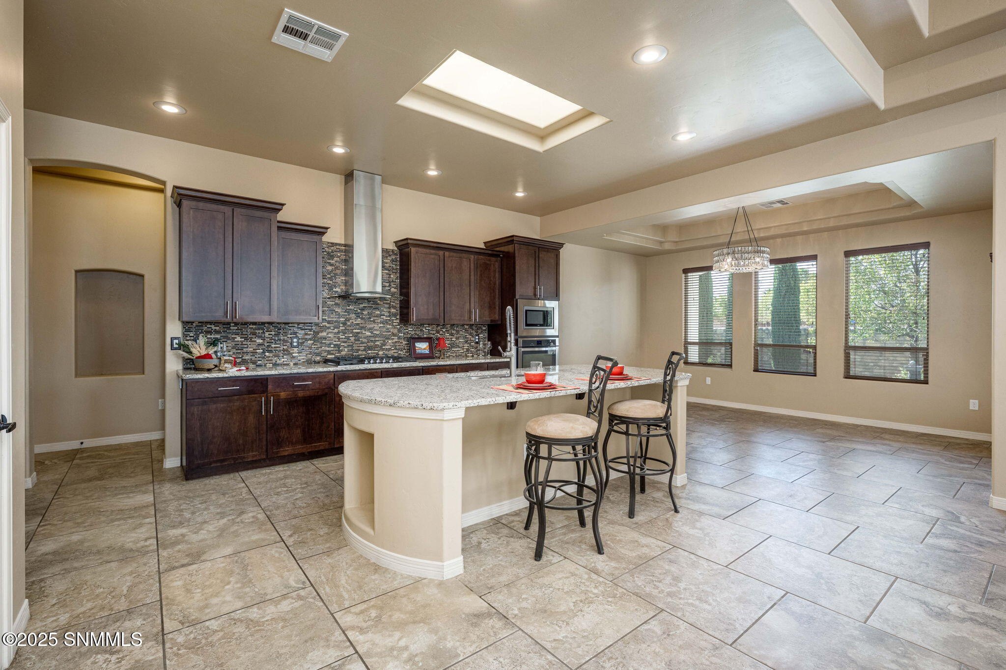 20-web-or-mls-Snappin Homes (Miramar4481