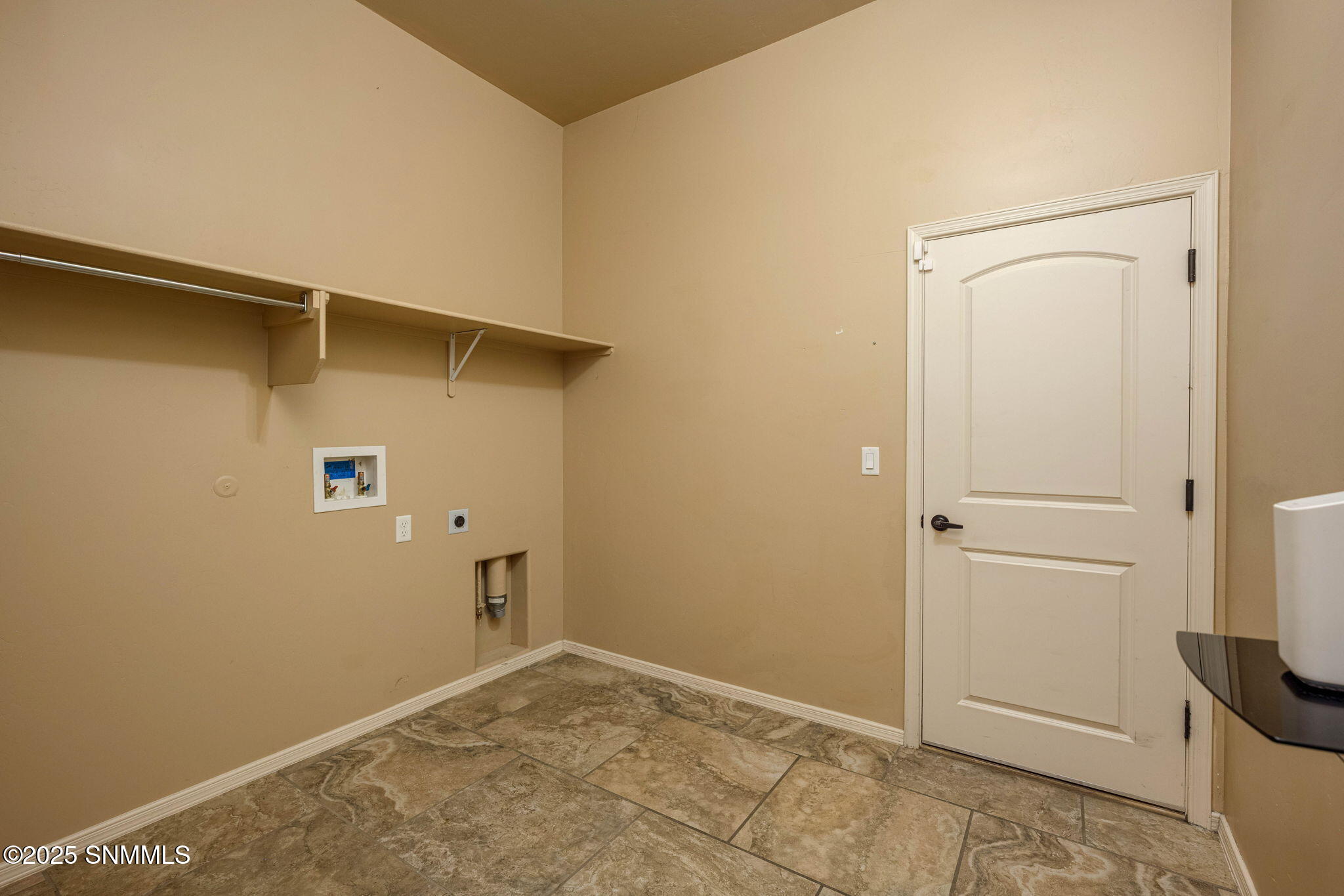 36-web-or-mls-Snappin Homes (Miramar4481