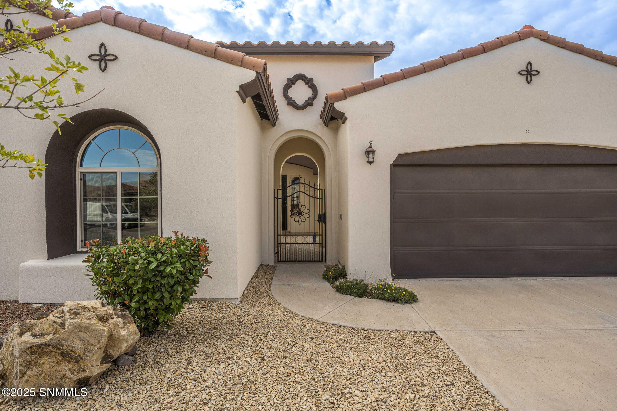 4-web-or-mls-Snappin Homes (Miramar4481)