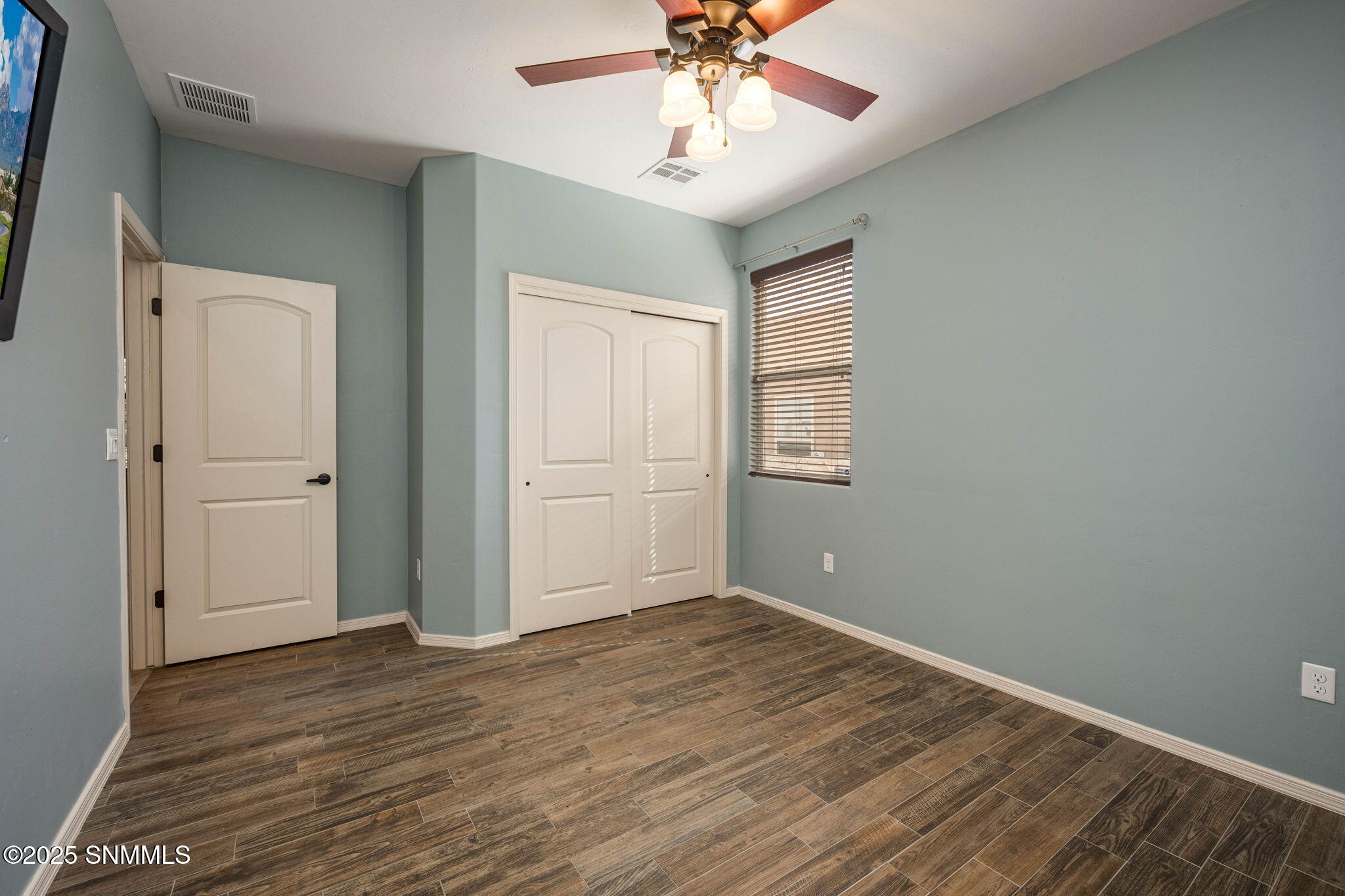 47-web-or-mls-Snappin Homes (Miramar4481