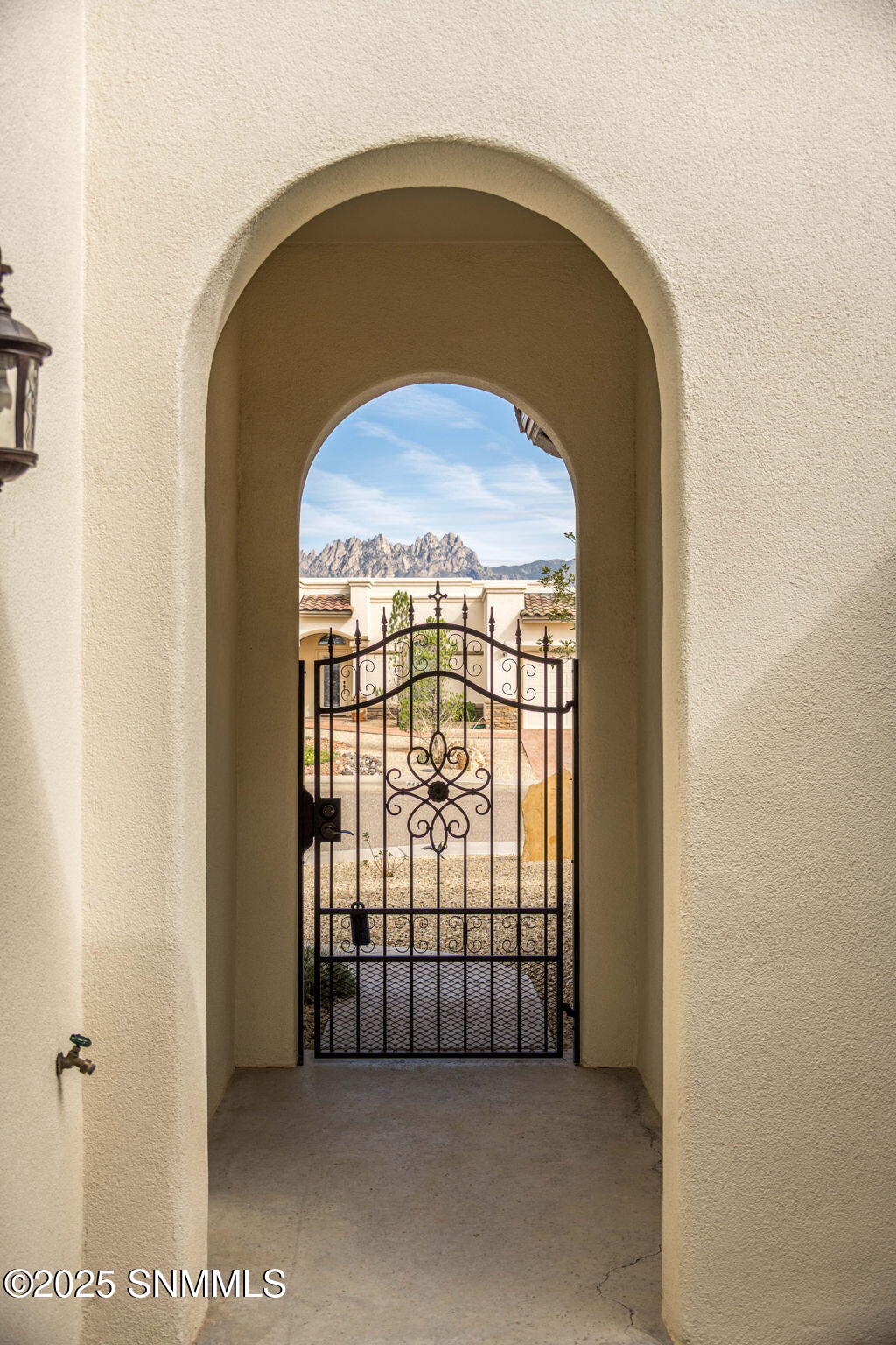 8-web-or-mls-Snappin Homes (Miramar4481)