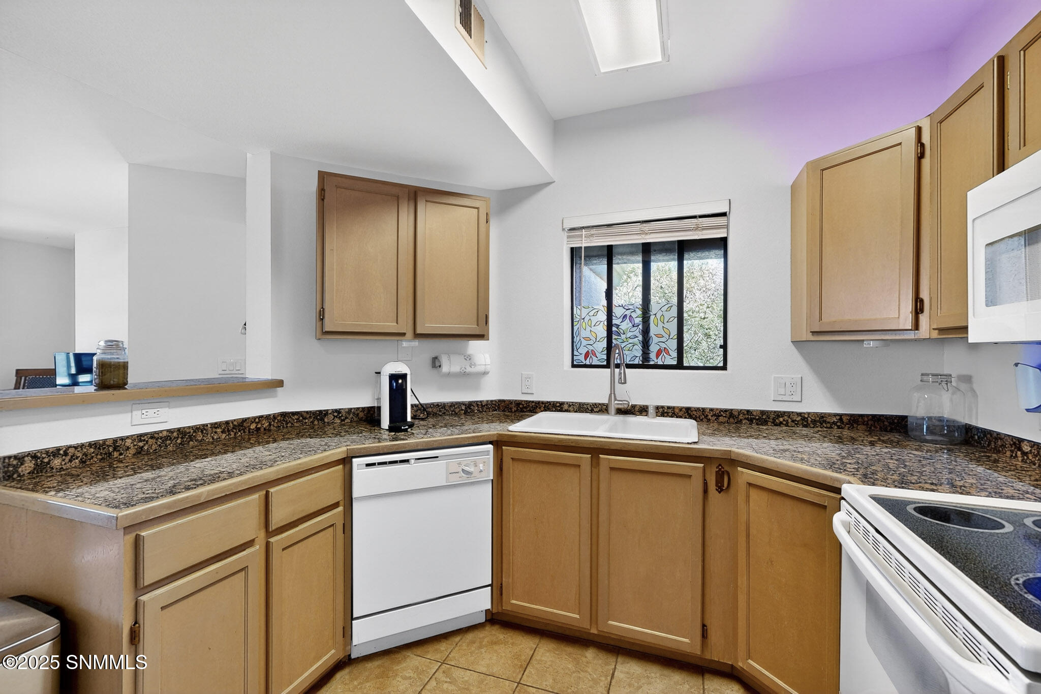 10-3D-Casas-3650-Morning-Star-Dr-608-102