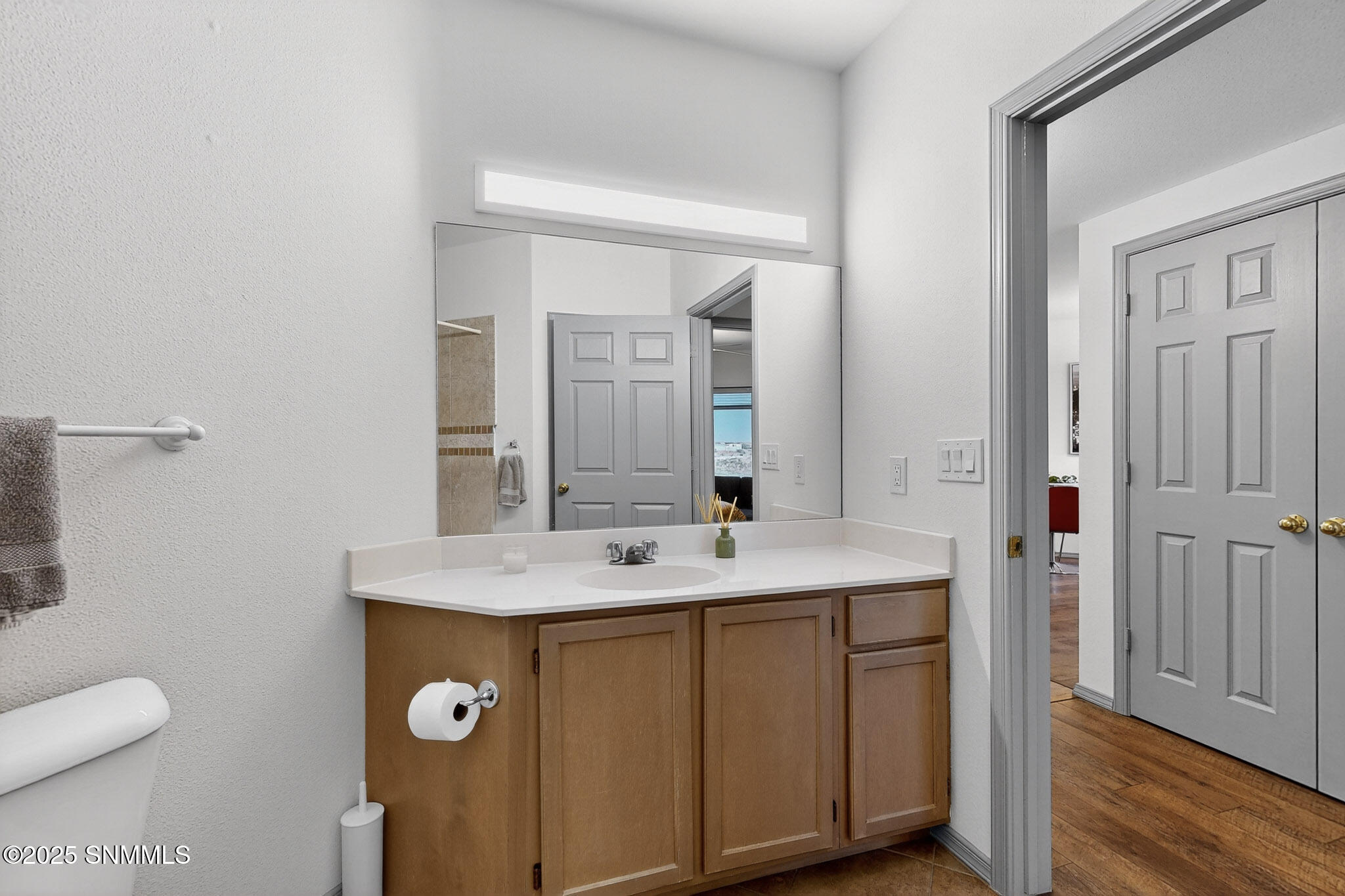 26-3D-Casas-3650-Morning-Star-Dr-608-102