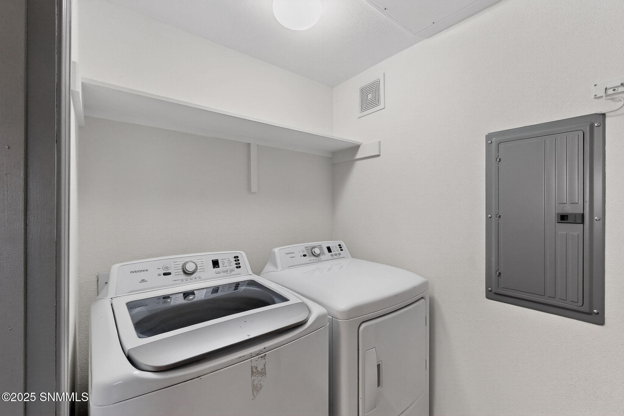 28-3D-Casas-3650-Morning-Star-Dr-608-102