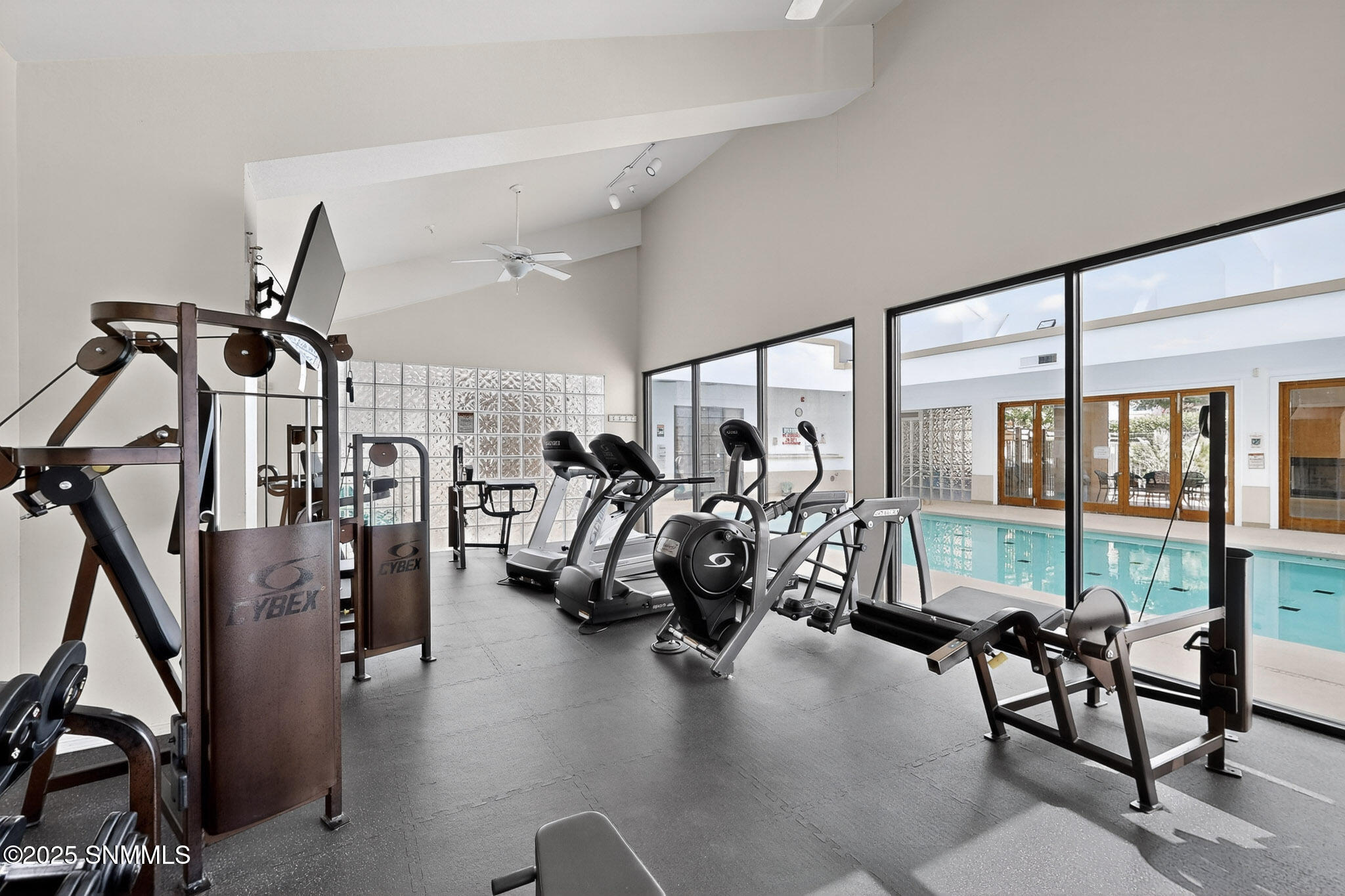 37-3D-Casas-3650-Morning-Star-Dr-608-102