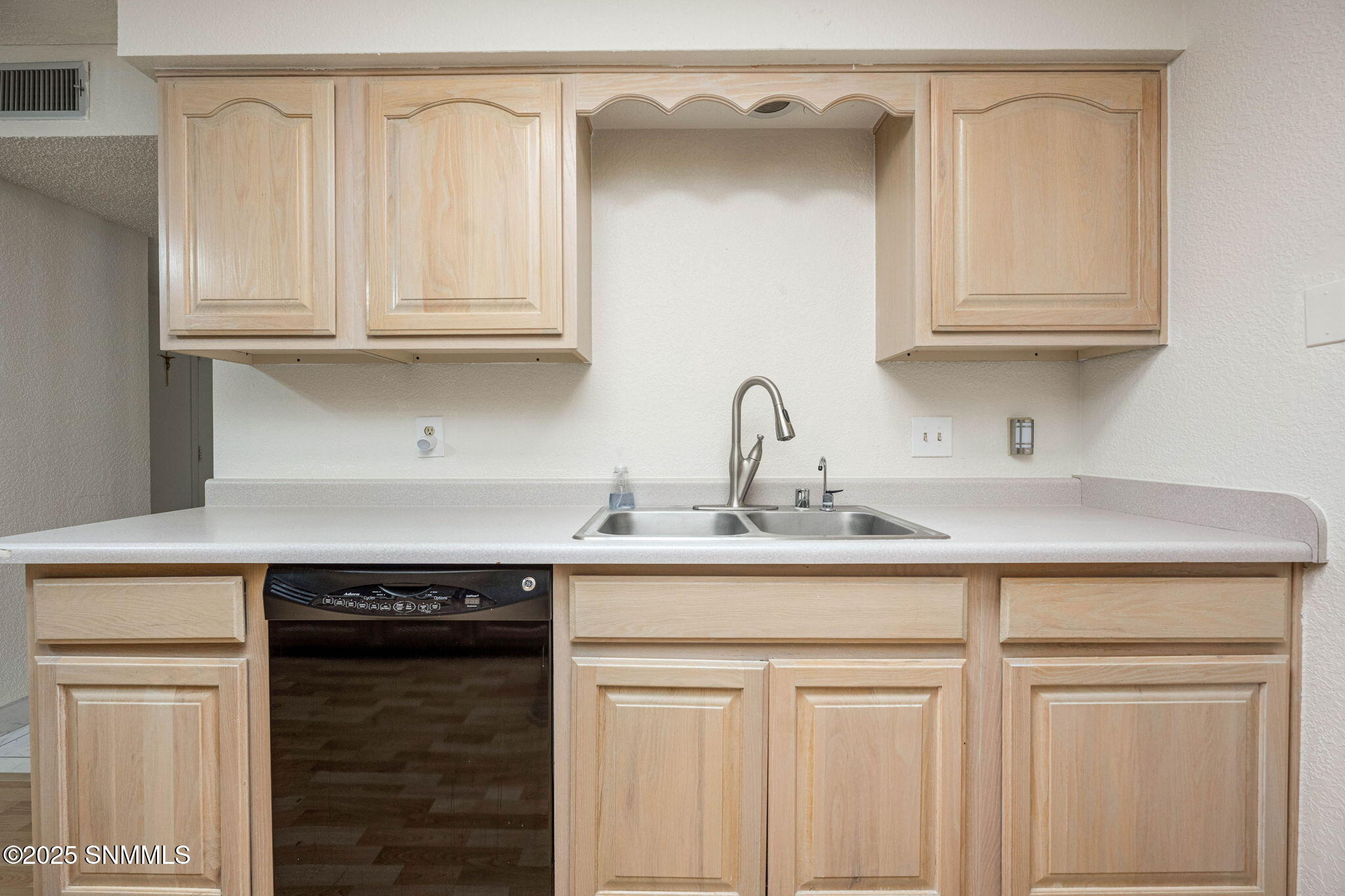 10-web-or-mls-Snappin Homes (ValleVista2