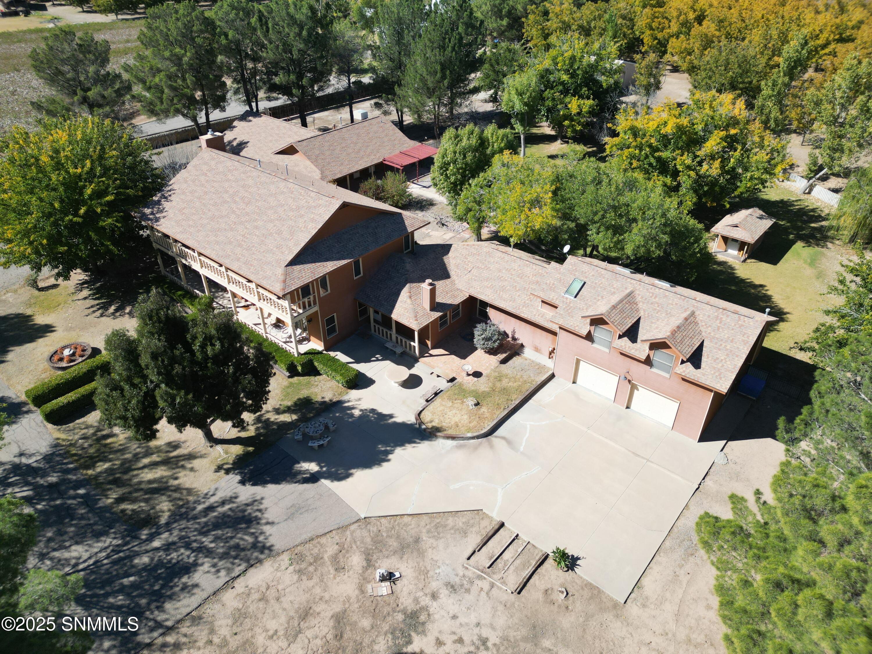 dji_fly_20251103_083902_966_176235522355