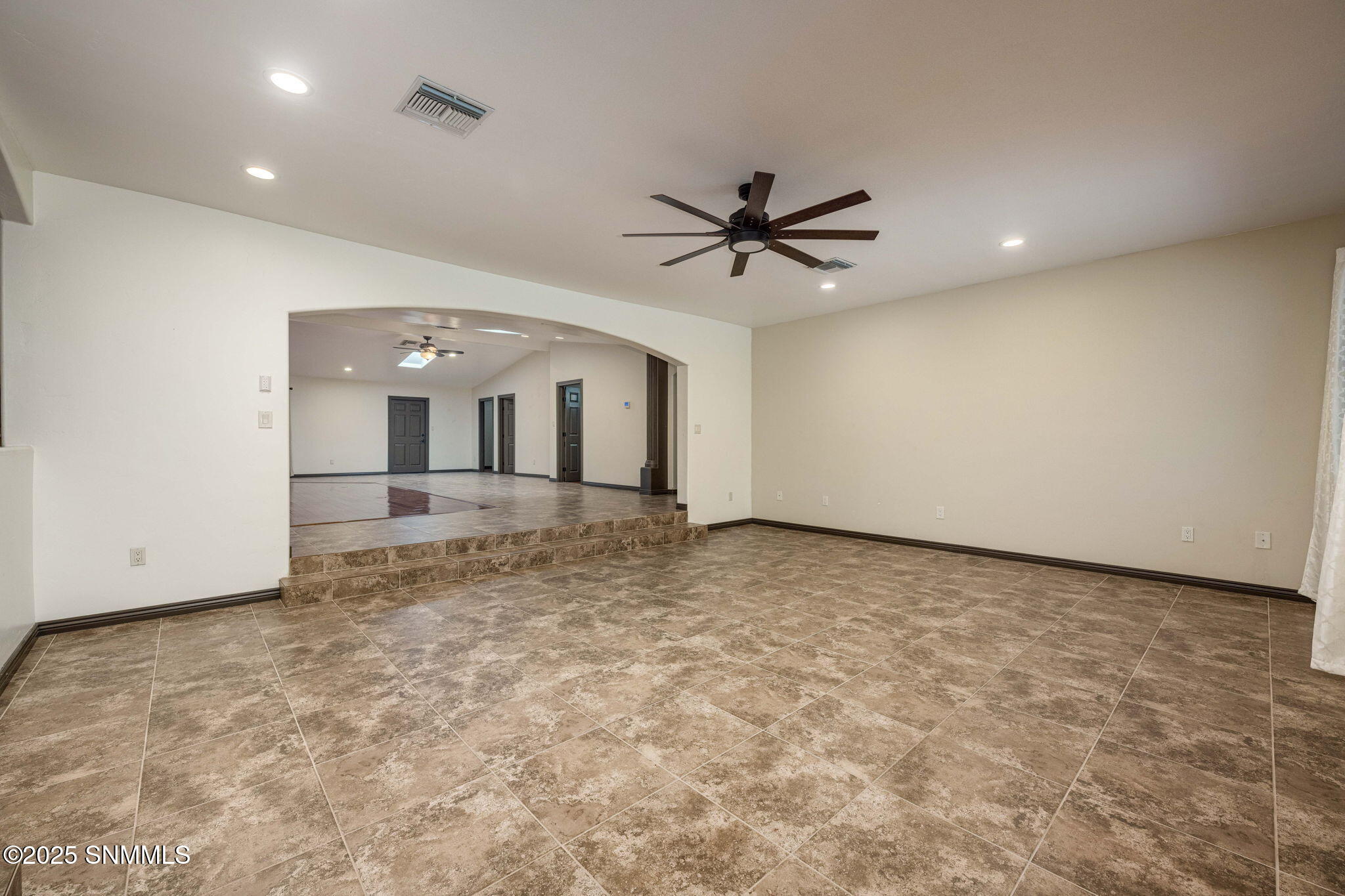 11-web-or-mls-Snappin Homes (Overlook446