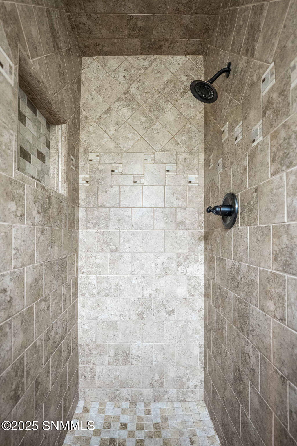 22-web-or-mls-Snappin Homes (Overlook446