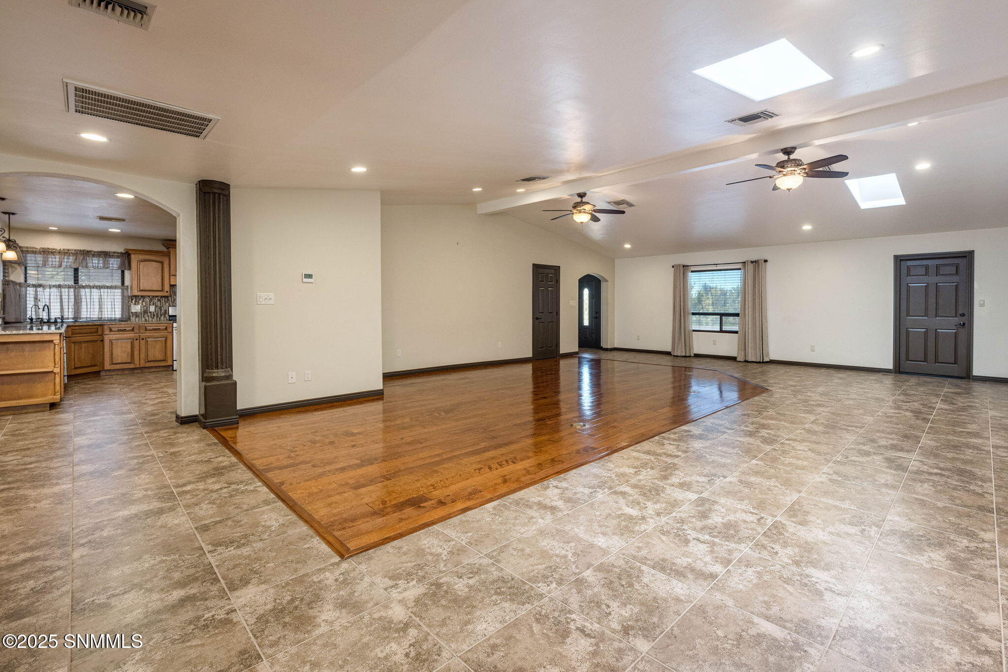 6-web-or-mls-Snappin Homes (Overlook4460