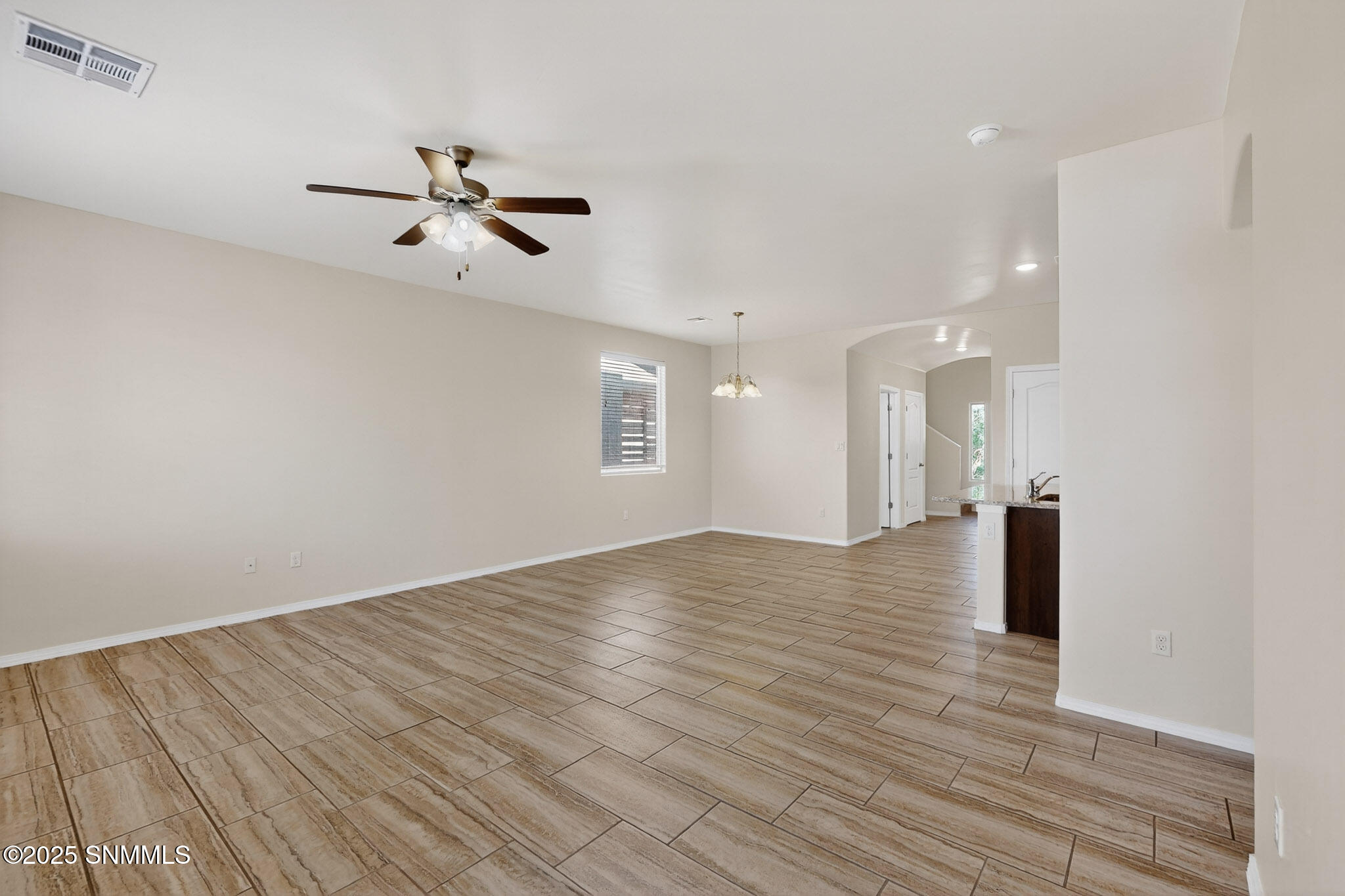 11-3D-Casas-7057-Silver-Spur-St-10302025