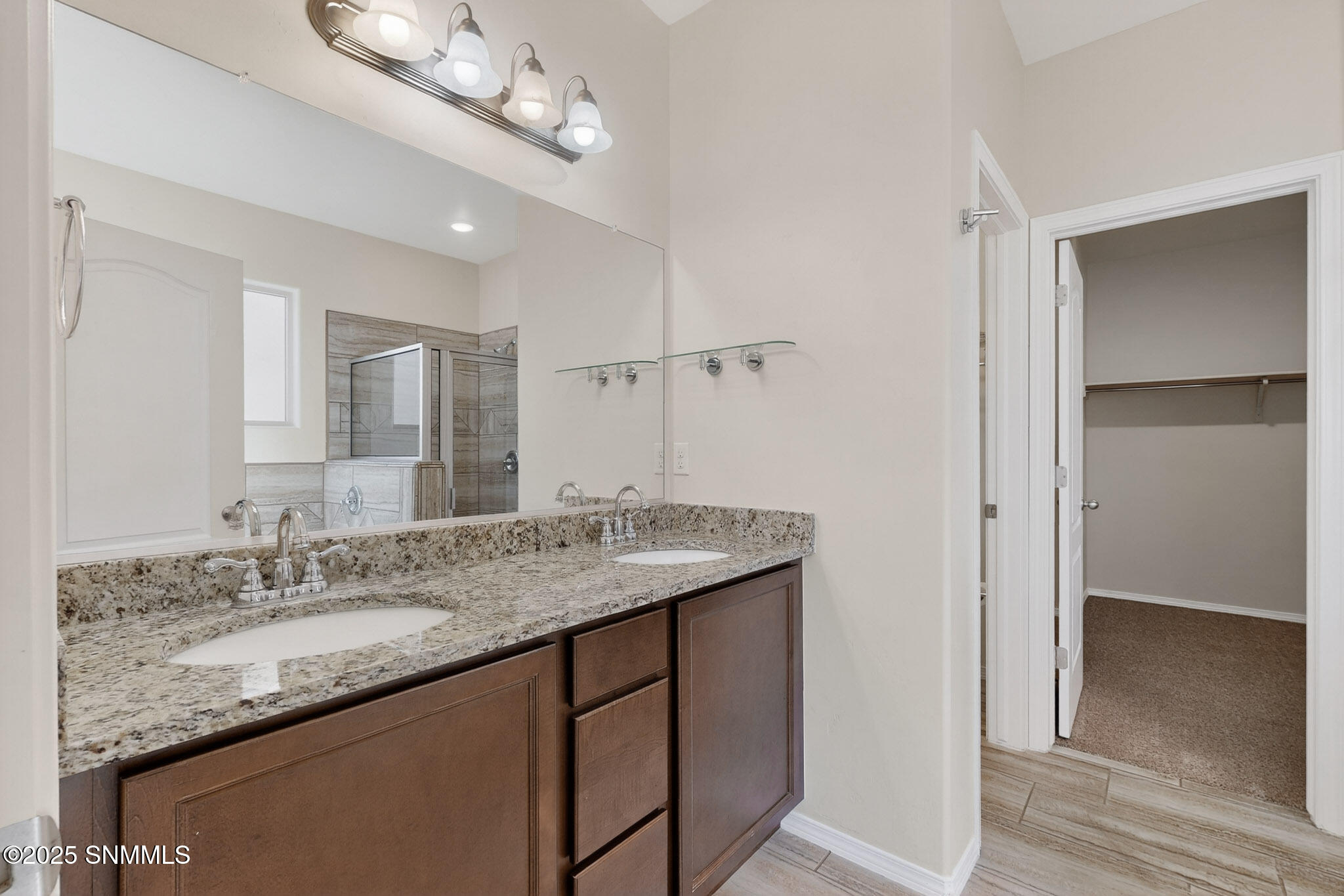 24-3D-Casas-7057-Silver-Spur-St-10302025