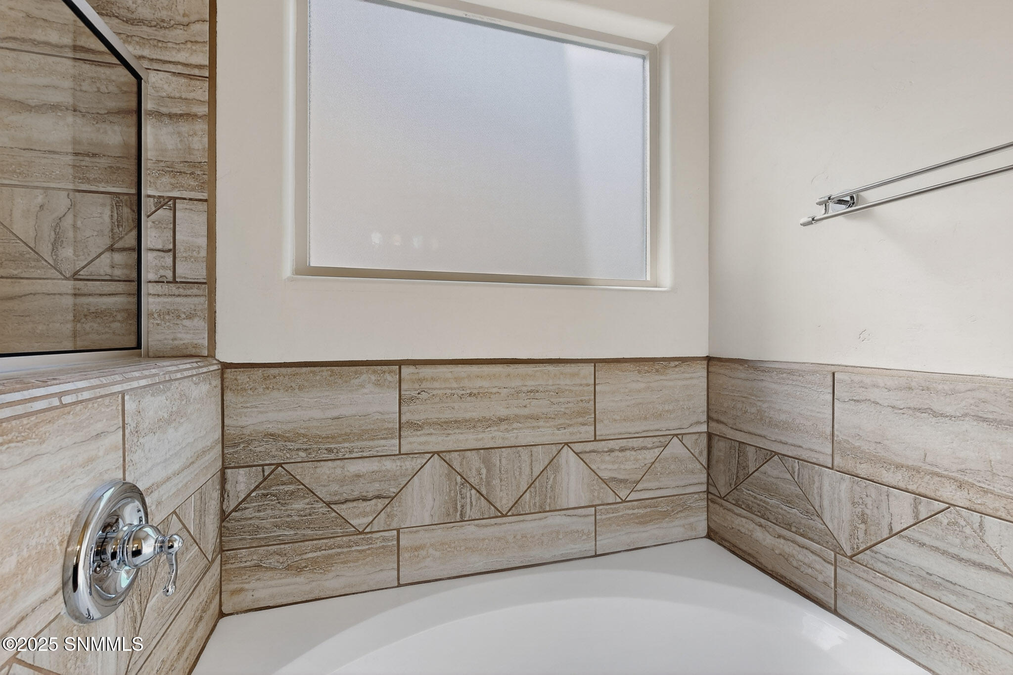 26-3D-Casas-7057-Silver-Spur-St-10302025