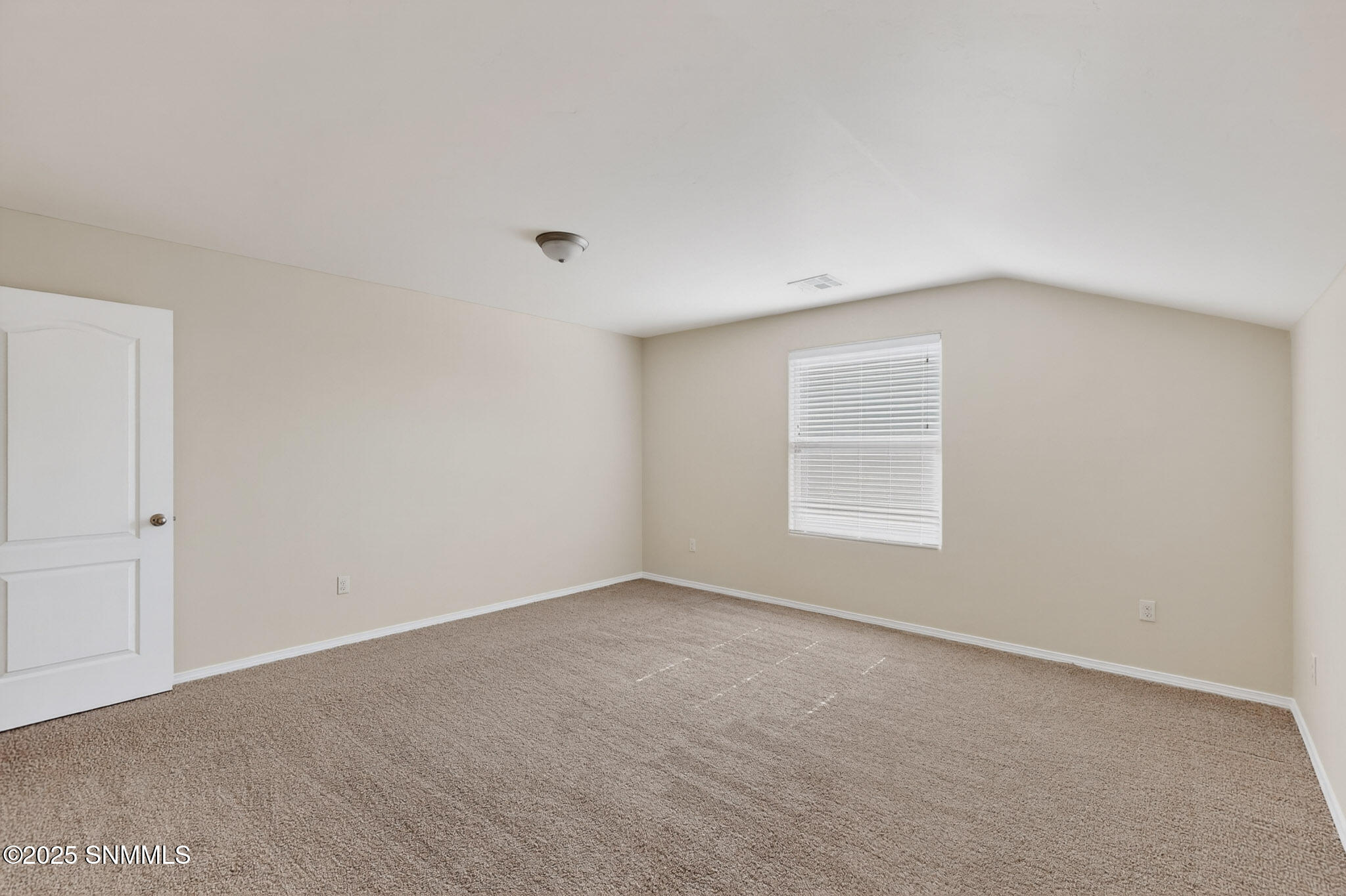 34-3D-Casas-7057-Silver-Spur-St-10302025