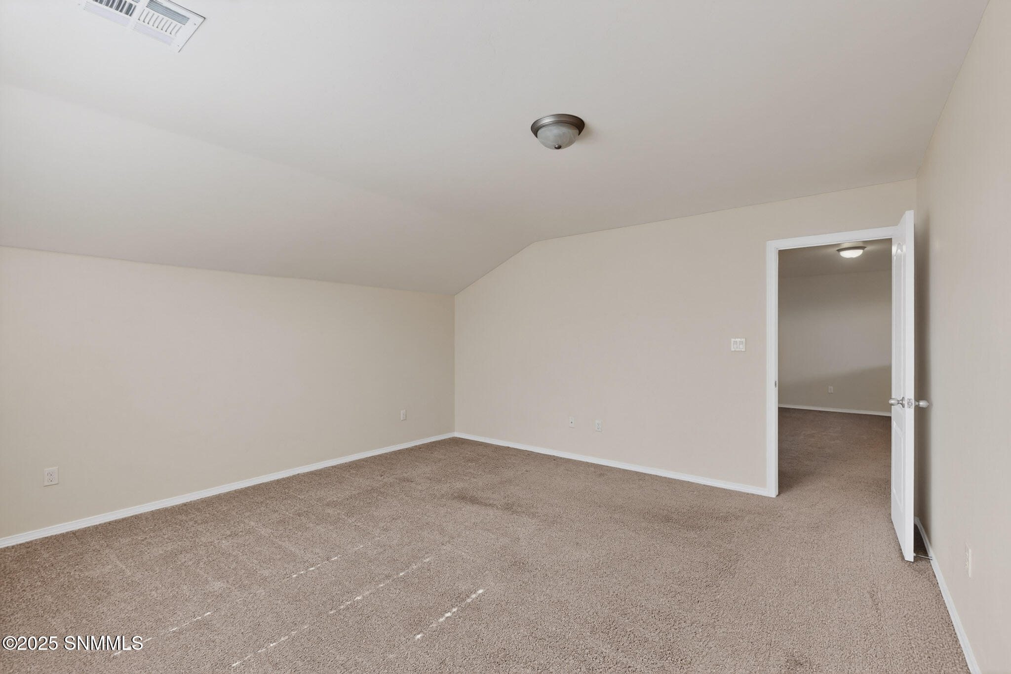 36-3D-Casas-7057-Silver-Spur-St-10302025