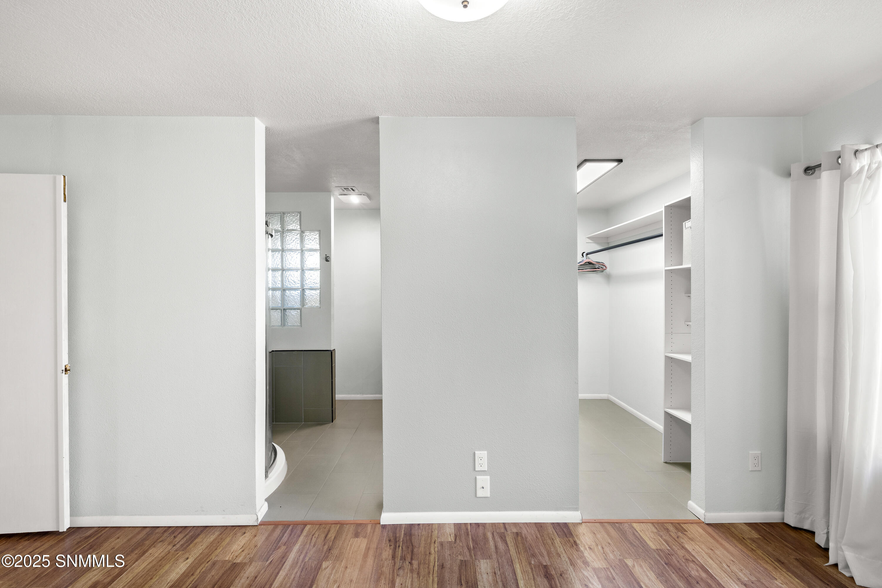 2015-Tyre-Circle-MLS-Camera-Guy-23