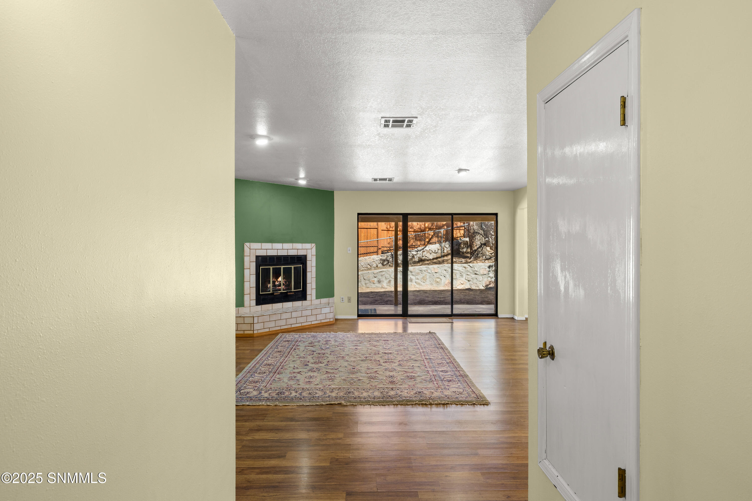 2015-Tyre-Circle-MLS-Camera-Guy-6