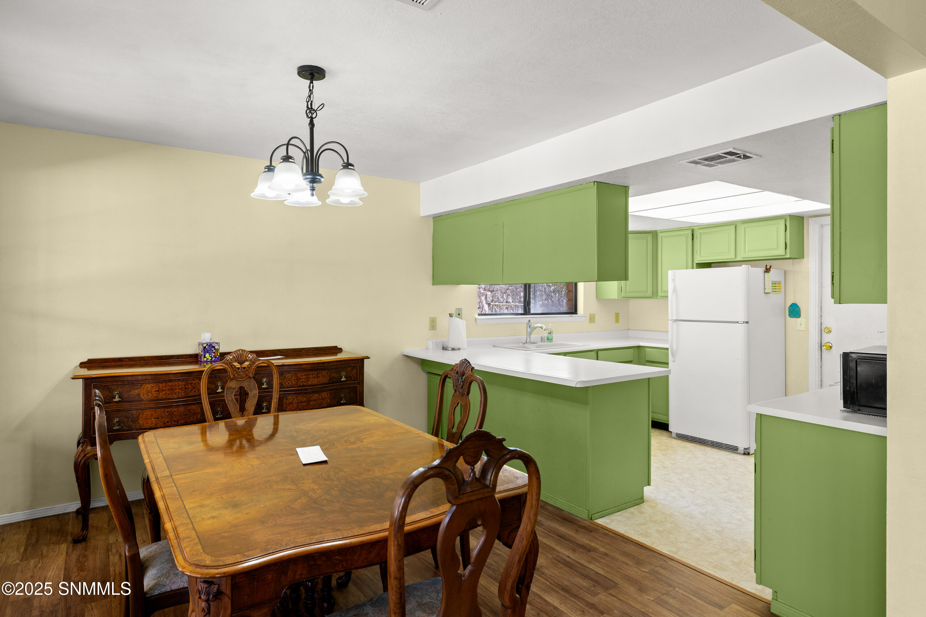 2015-Tyre-Circle-MLS-Camera-Guy-11