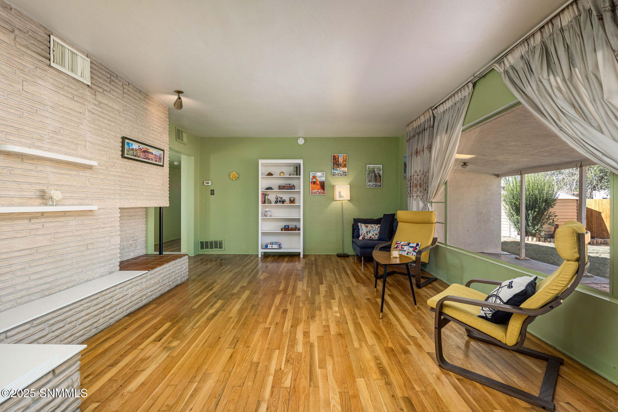 12-web-or-mls-Snappin Homes (Phillips414