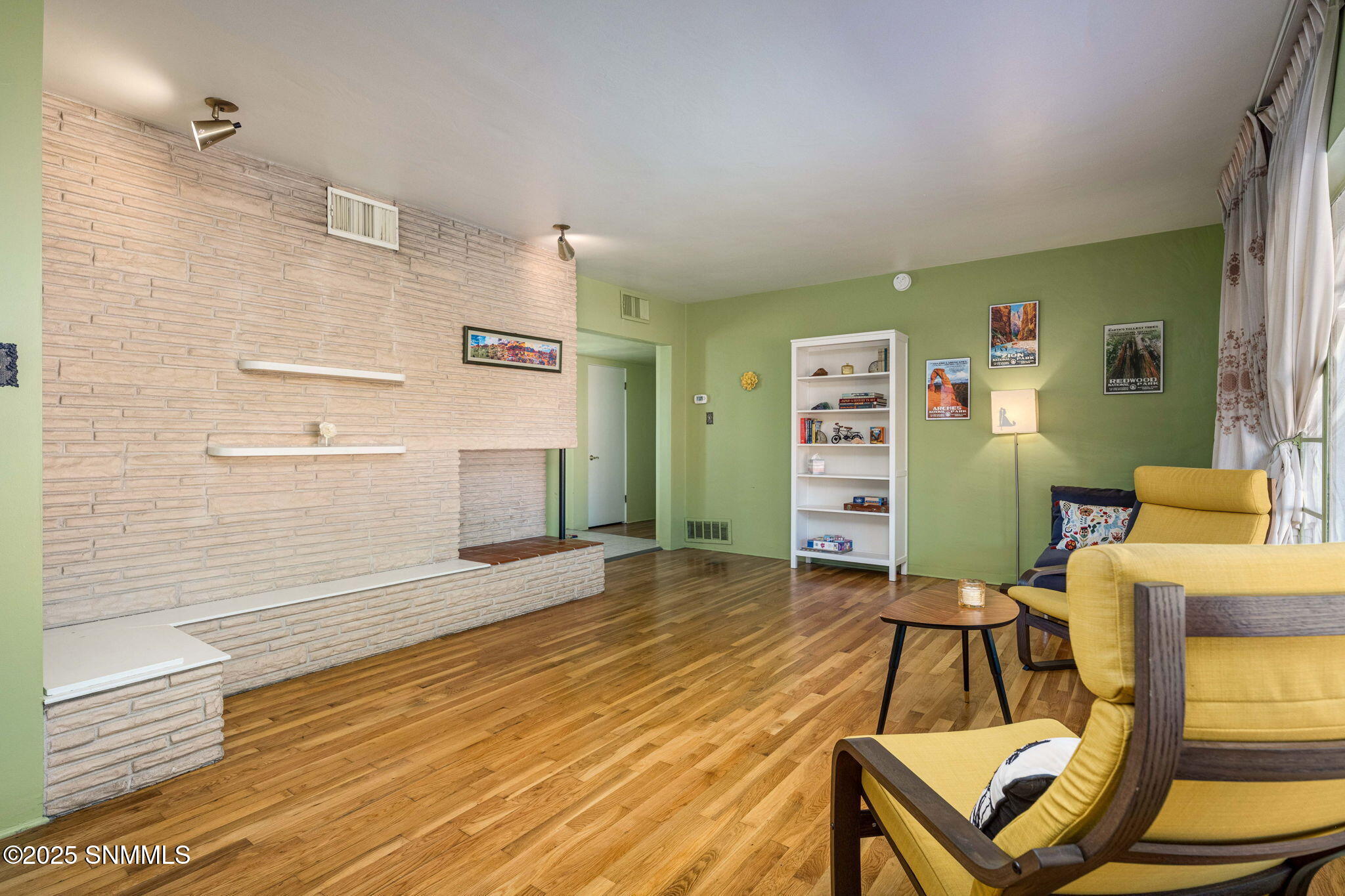 13-web-or-mls-Snappin Homes (Phillips414