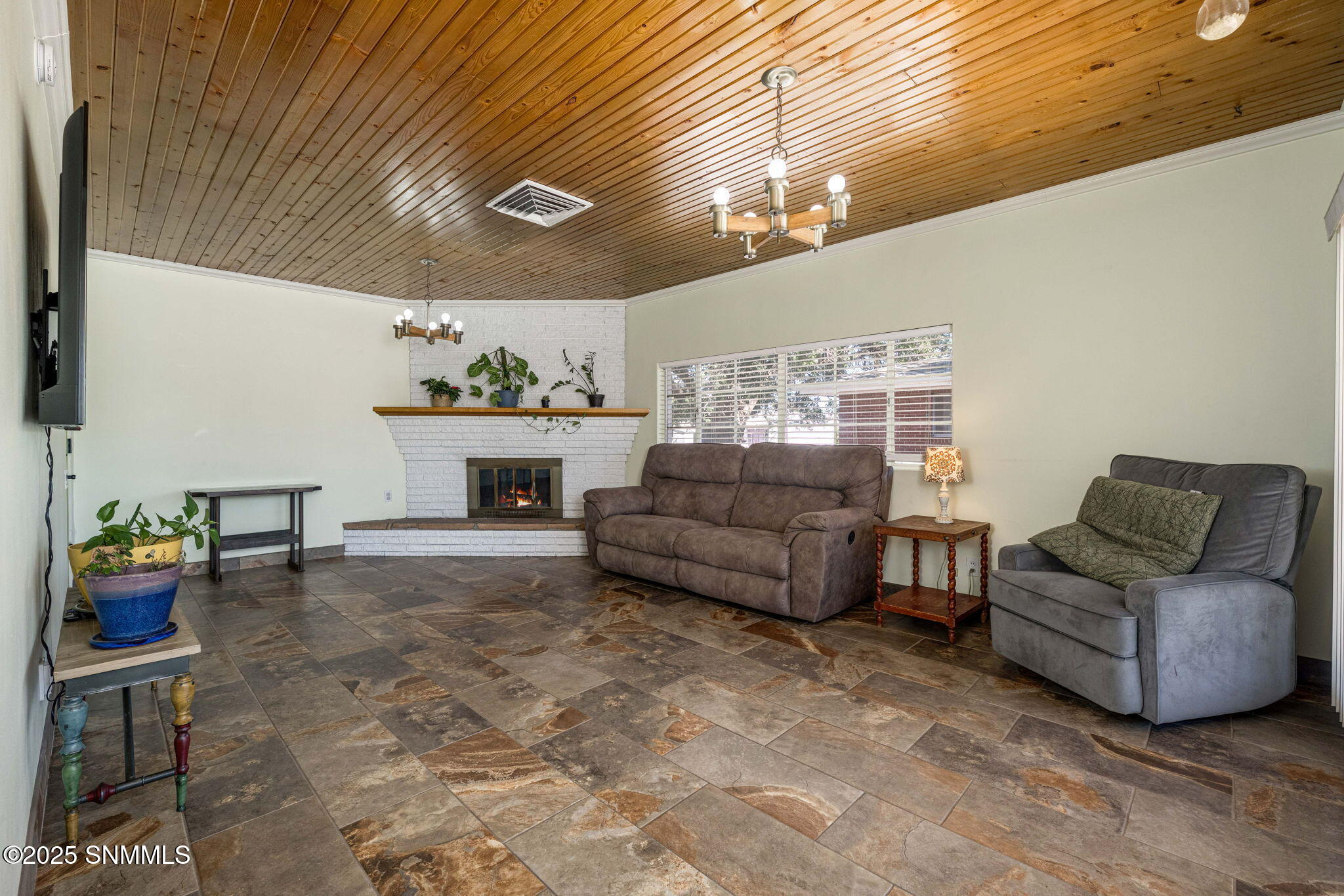 21-web-or-mls-Snappin Homes (Phillips414