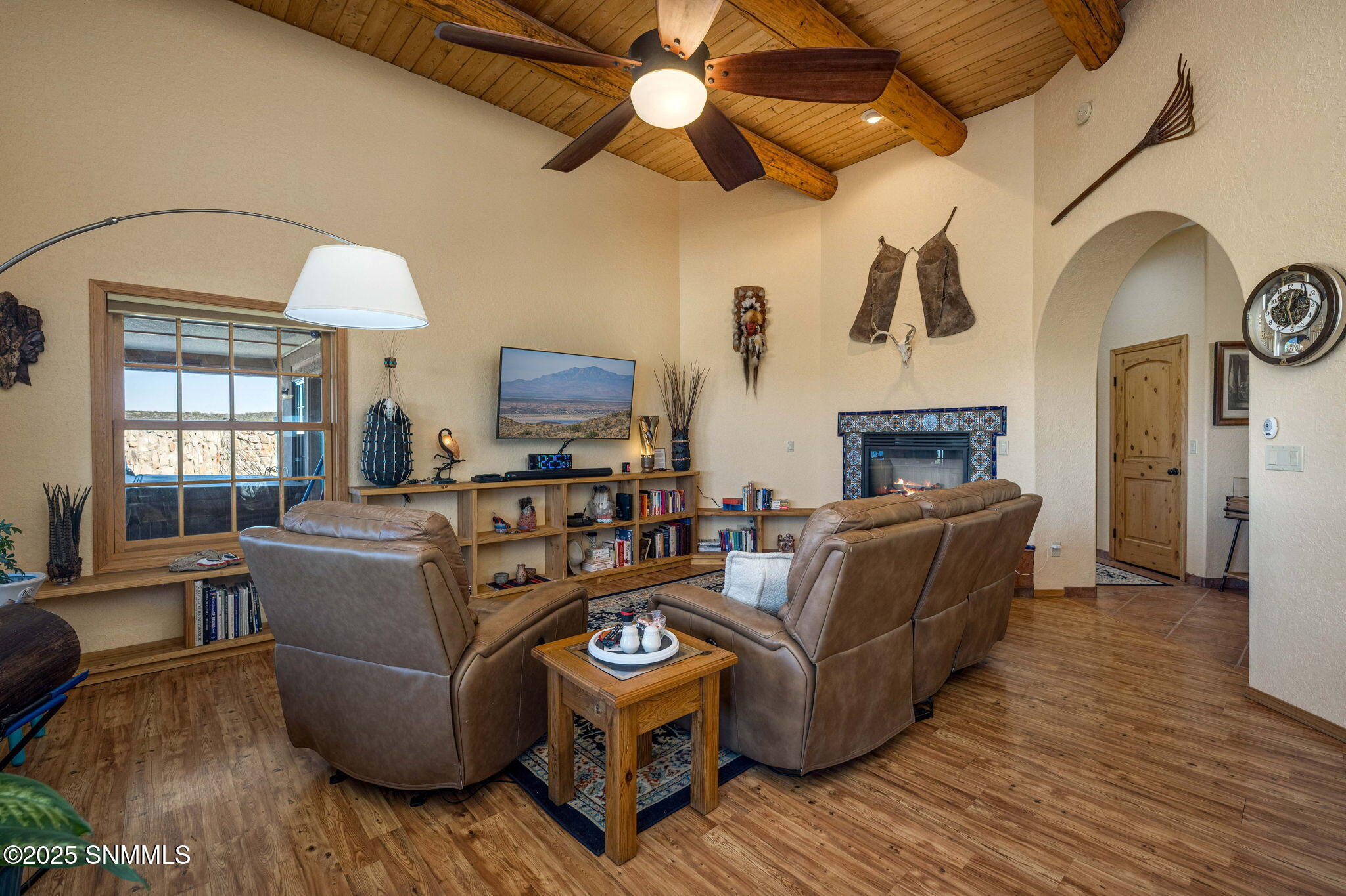 16-web-or-mls-Snappin Homes (ChampagneHi