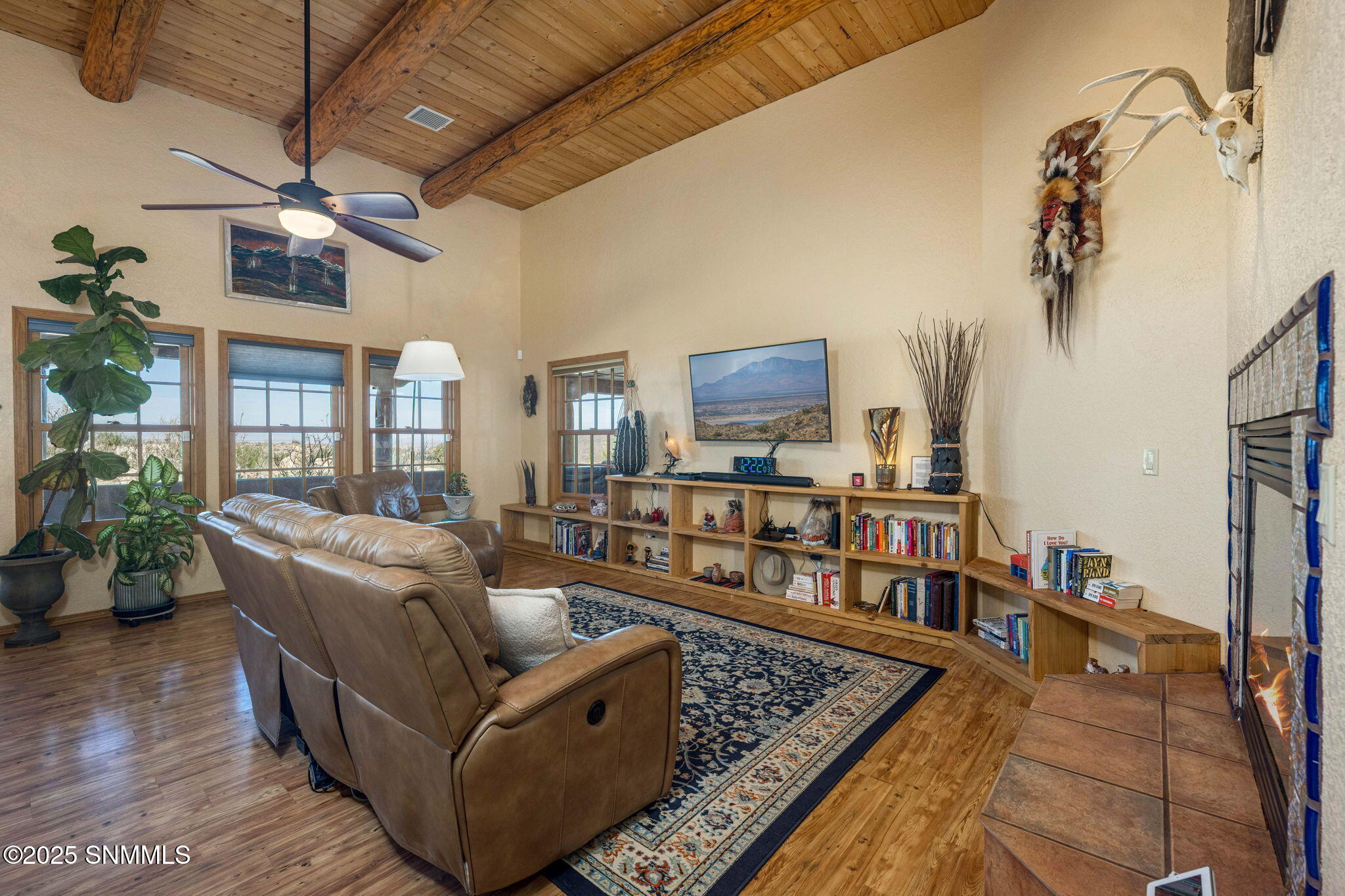 14-web-or-mls-Snappin Homes (ChampagneHi