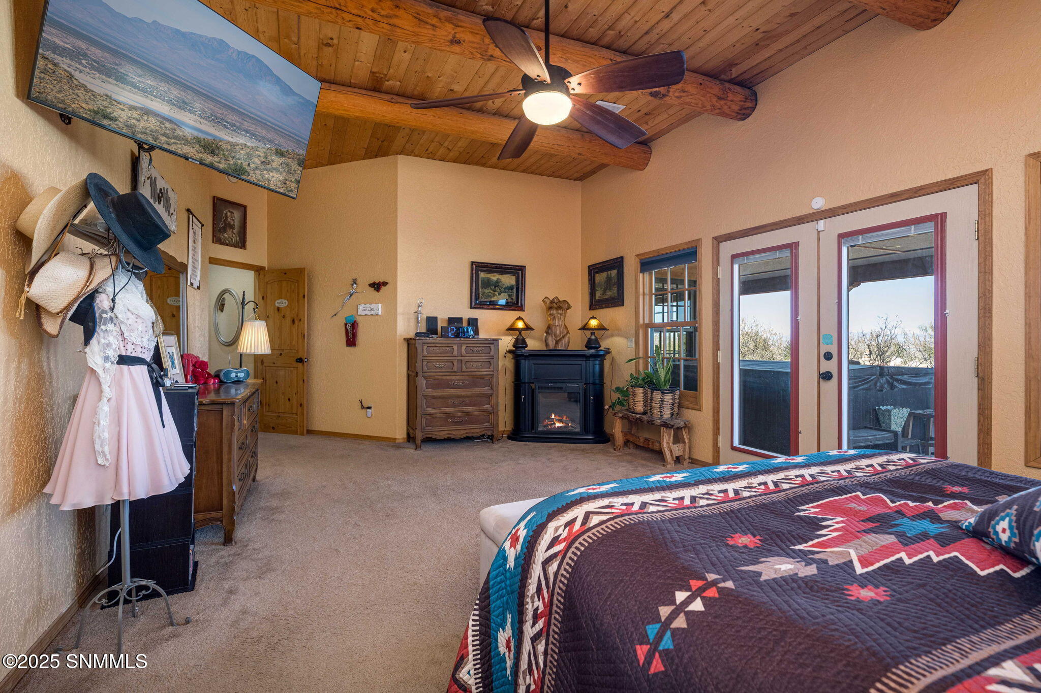 35-web-or-mls-Snappin Homes (ChampagneHi