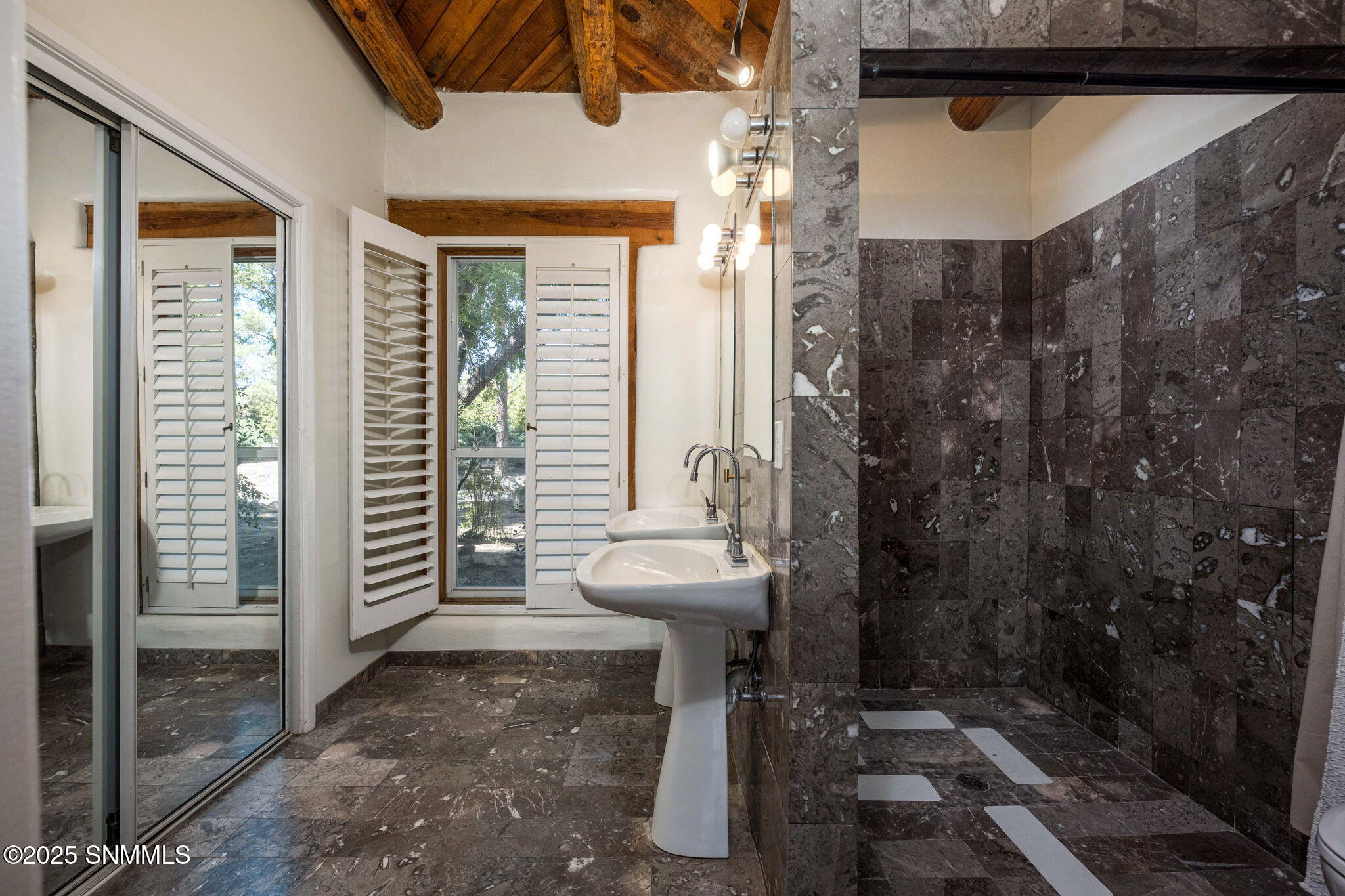 48-web-or-mls-Snappin Homes (Snow3044)-4