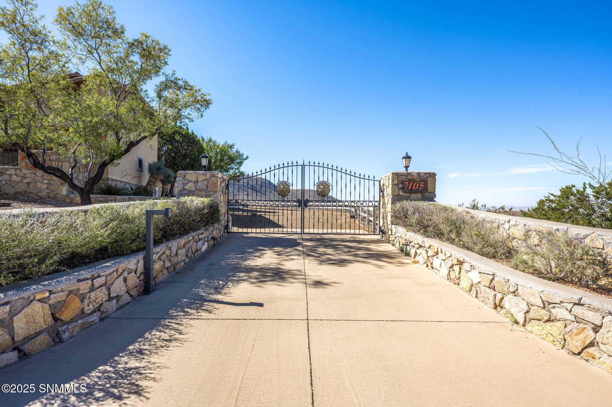 4-web-or-mls-Snappin Homes (LakeLucero71