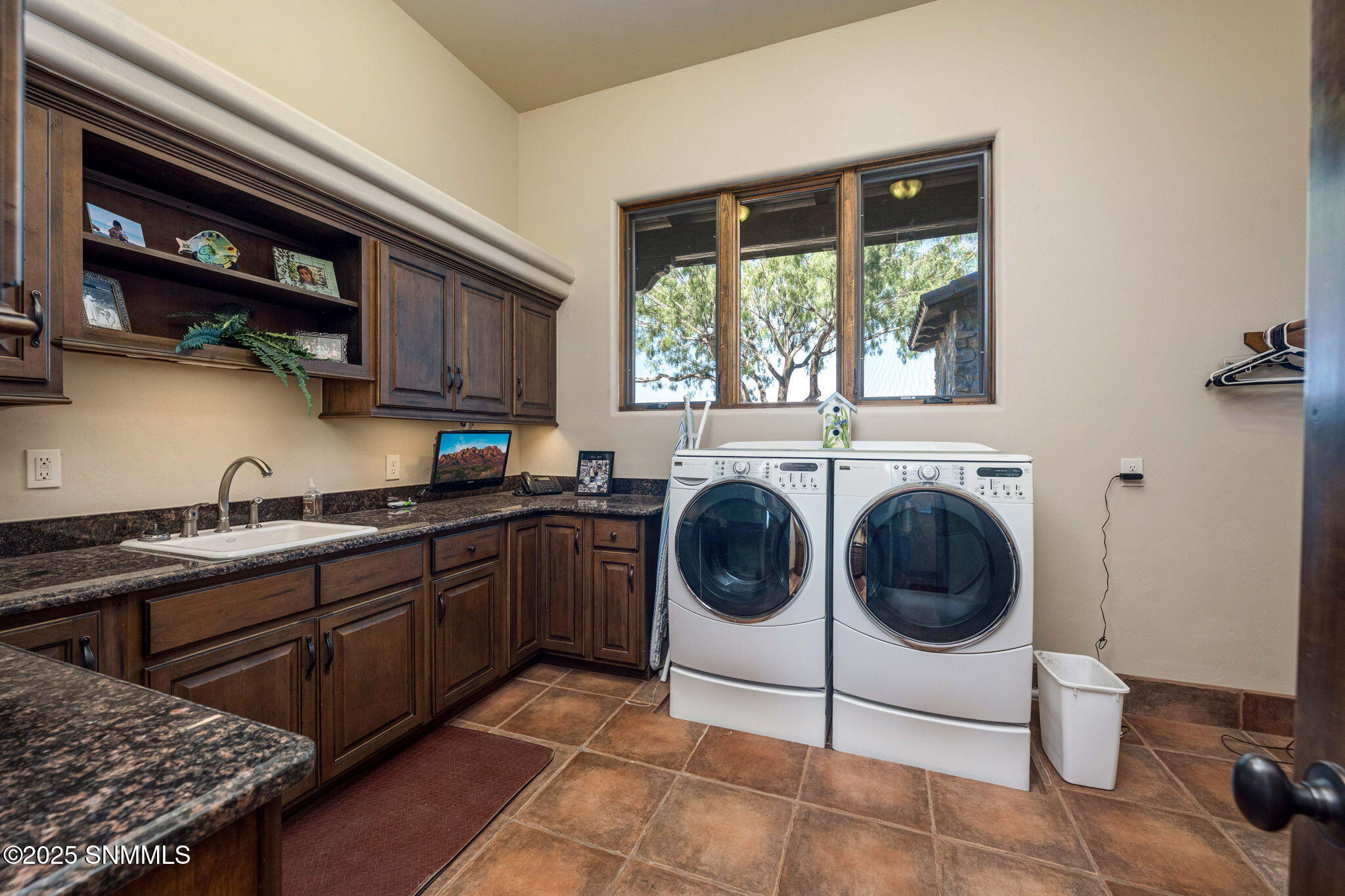 38-web-or-mls-Snappin Homes (LakeLucero7