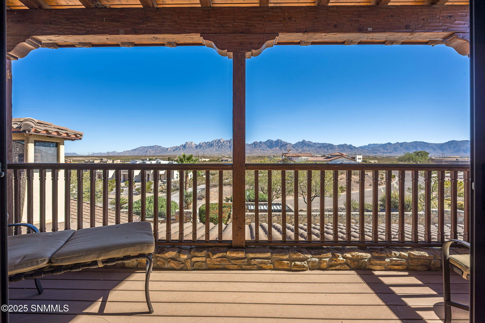 56-web-or-mls-Snappin Homes (LakeLucero7