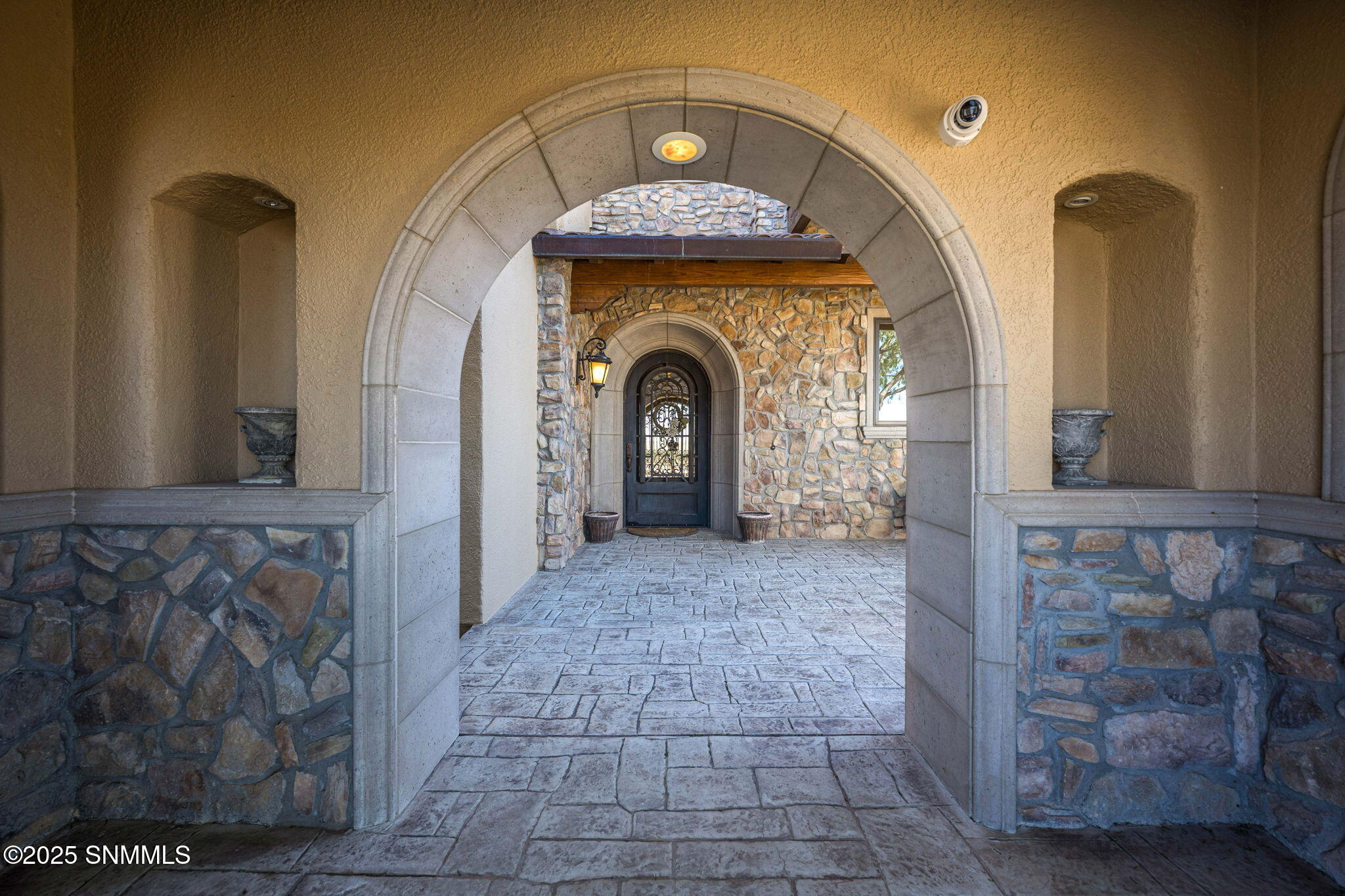 9-web-or-mls-Snappin Homes (LakeLucero71