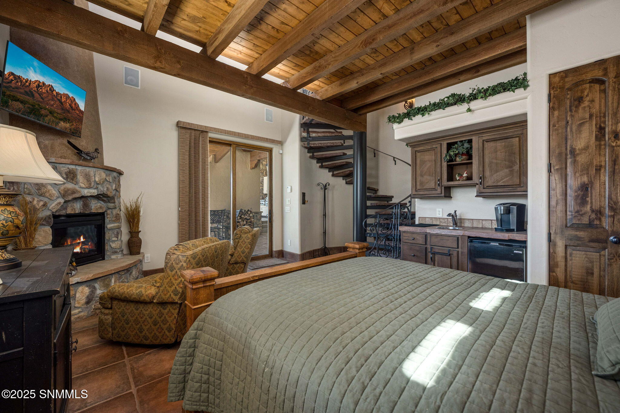 81-web-or-mls-Snappin Homes (LakeLucero7