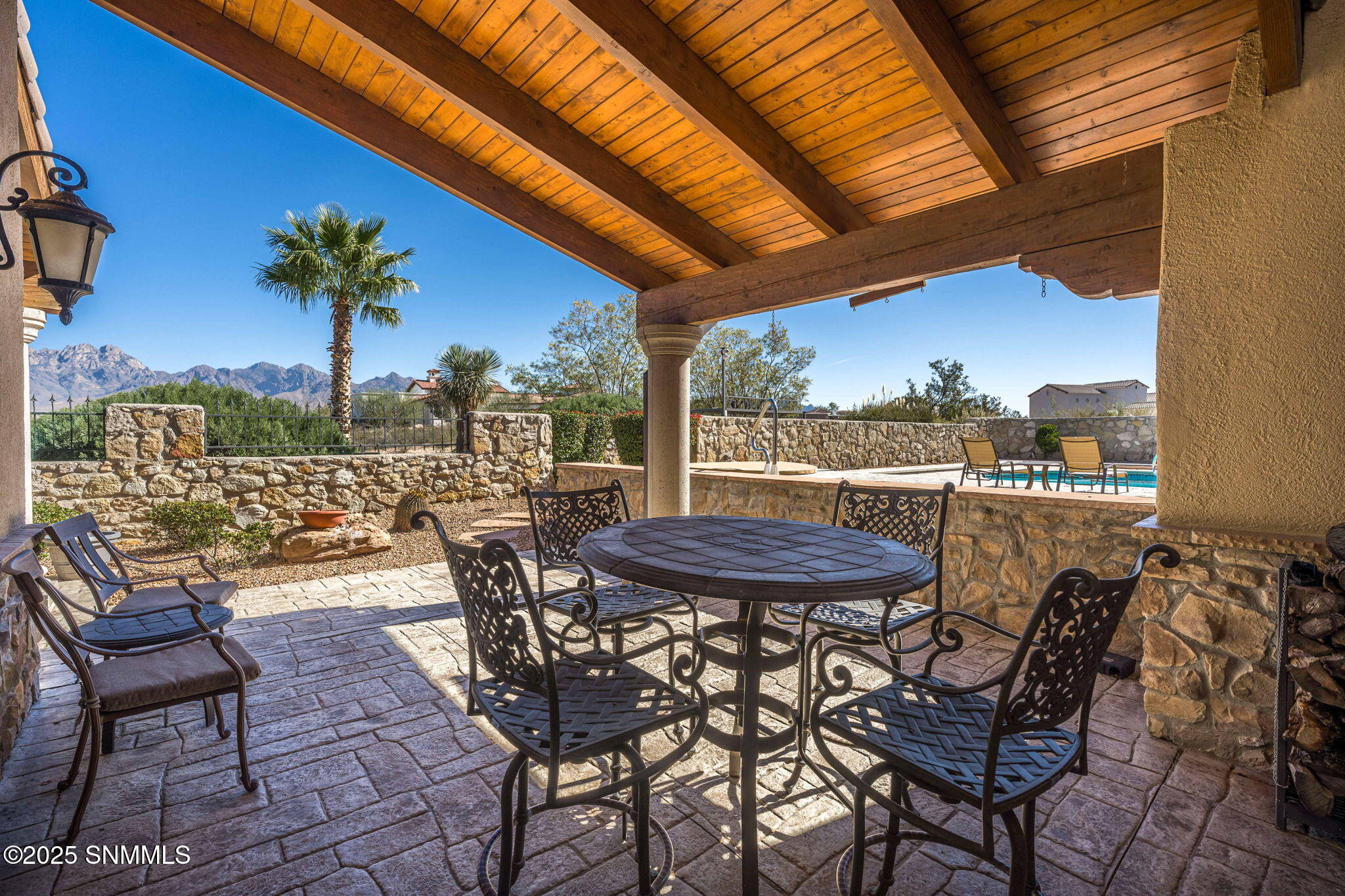 89-web-or-mls-Snappin Homes (LakeLucero7