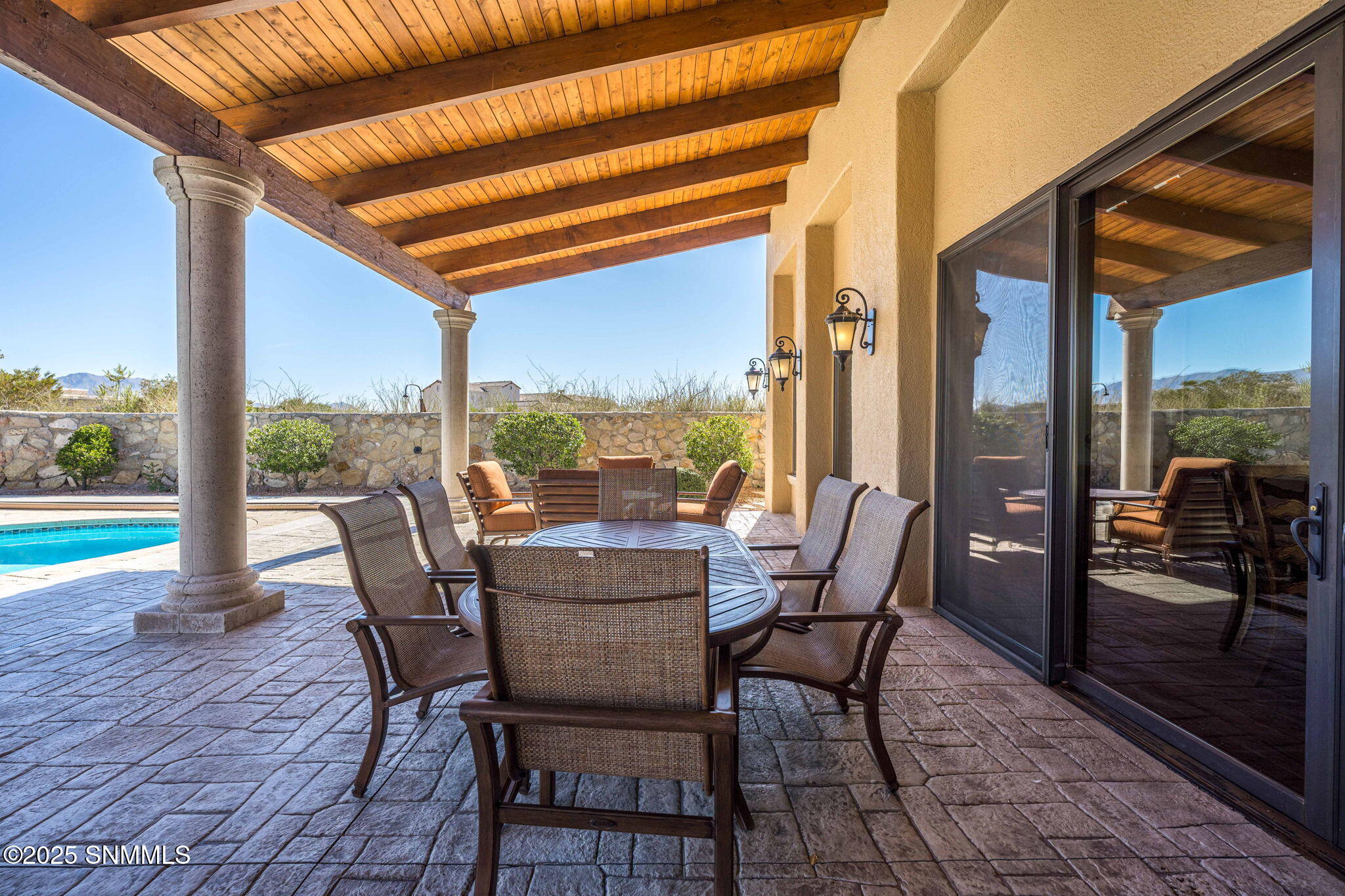 95-web-or-mls-Snappin Homes (LakeLucero7