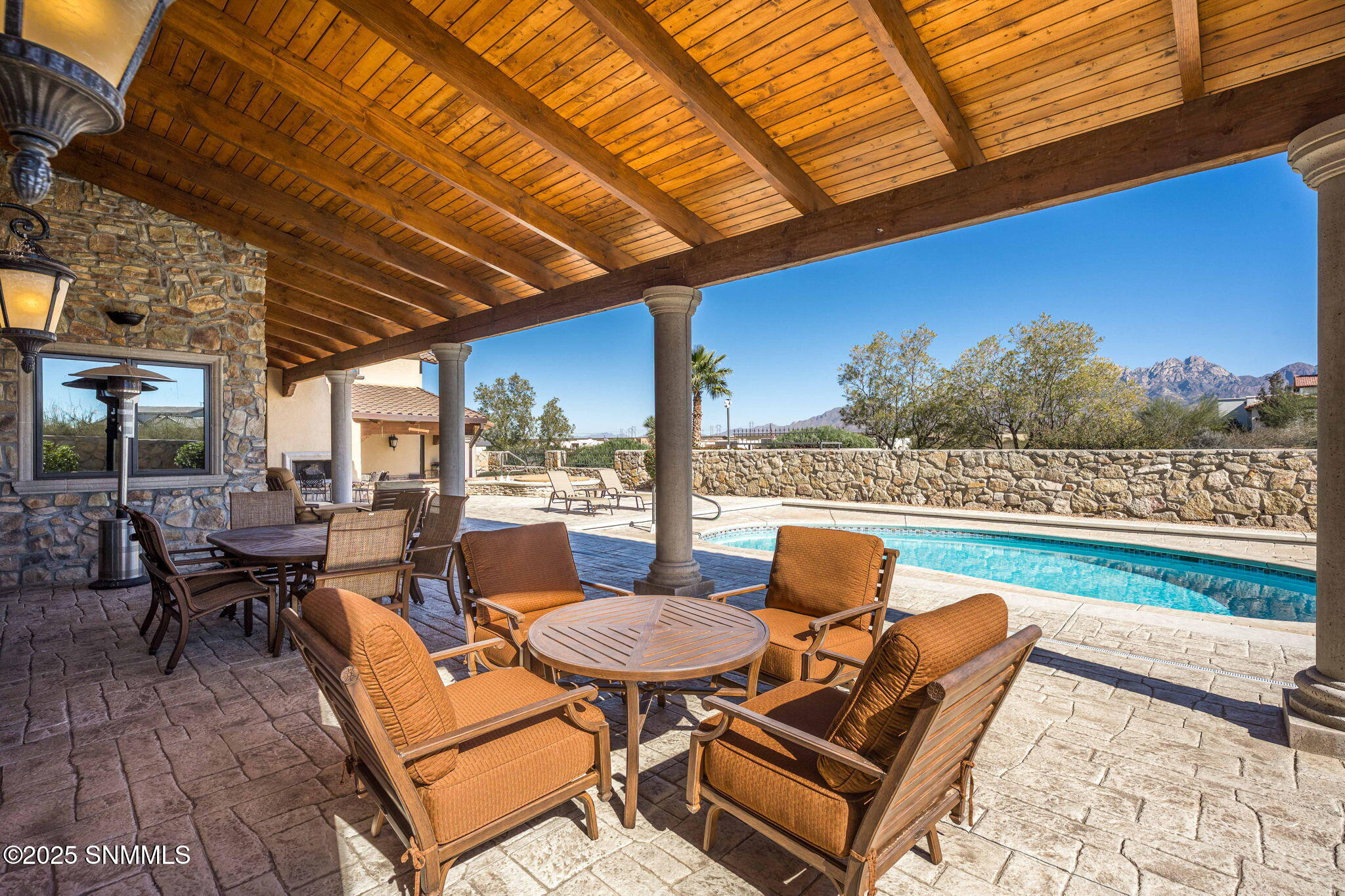 97-web-or-mls-Snappin Homes (LakeLucero7