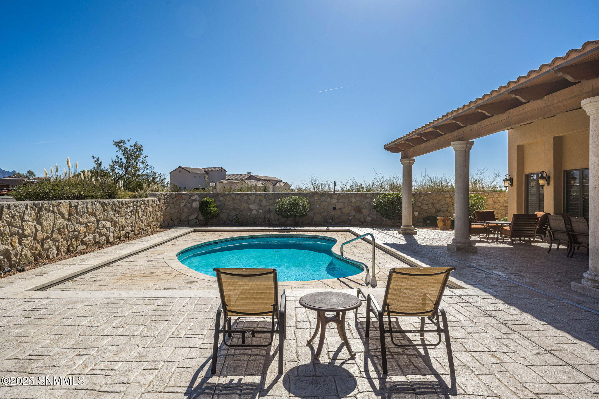 102-web-or-mls-Snappin Homes (LakeLucero