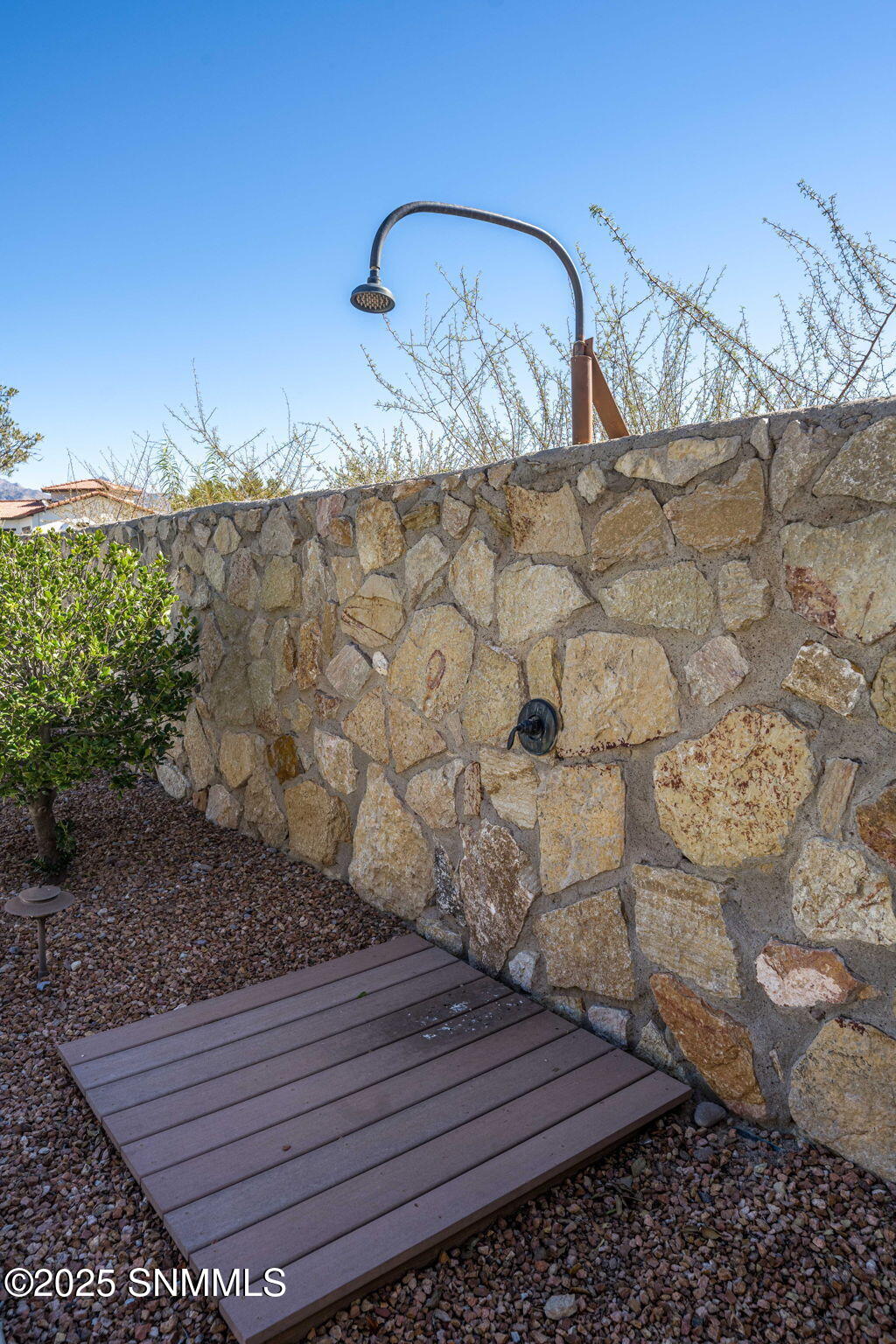 104-web-or-mls-Snappin Homes (LakeLucero