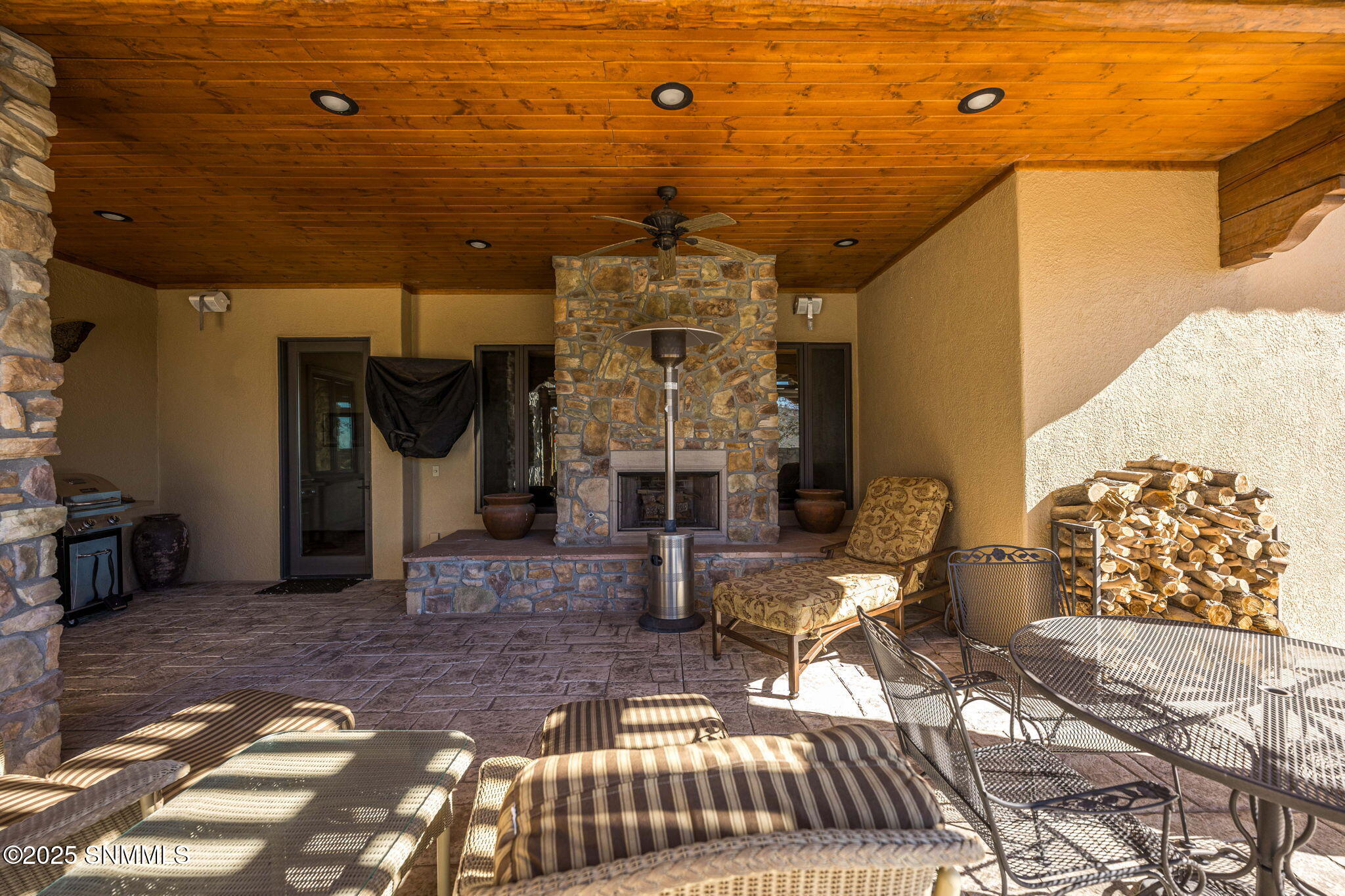 106-web-or-mls-Snappin Homes (LakeLucero